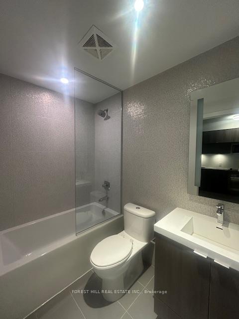 575 Bloor Street E 3501