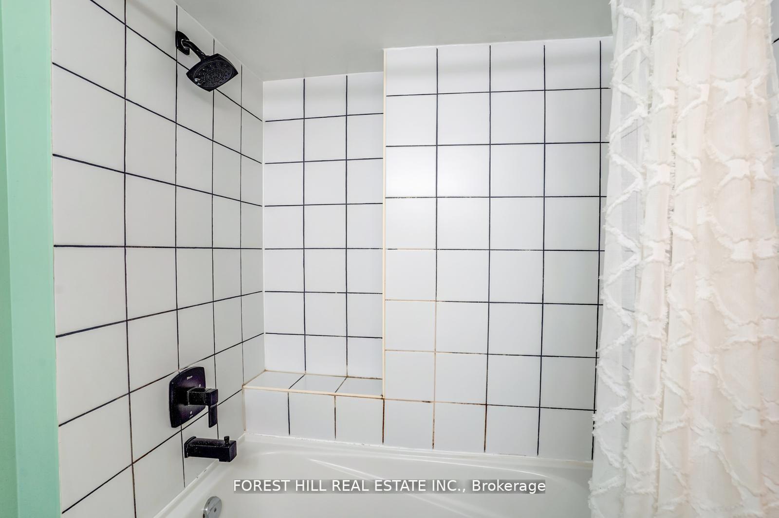 255 Richmond Street E 816