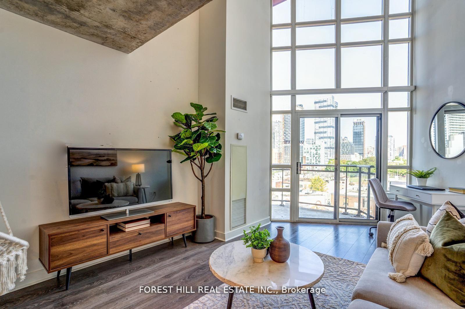 255 Richmond Street E 816