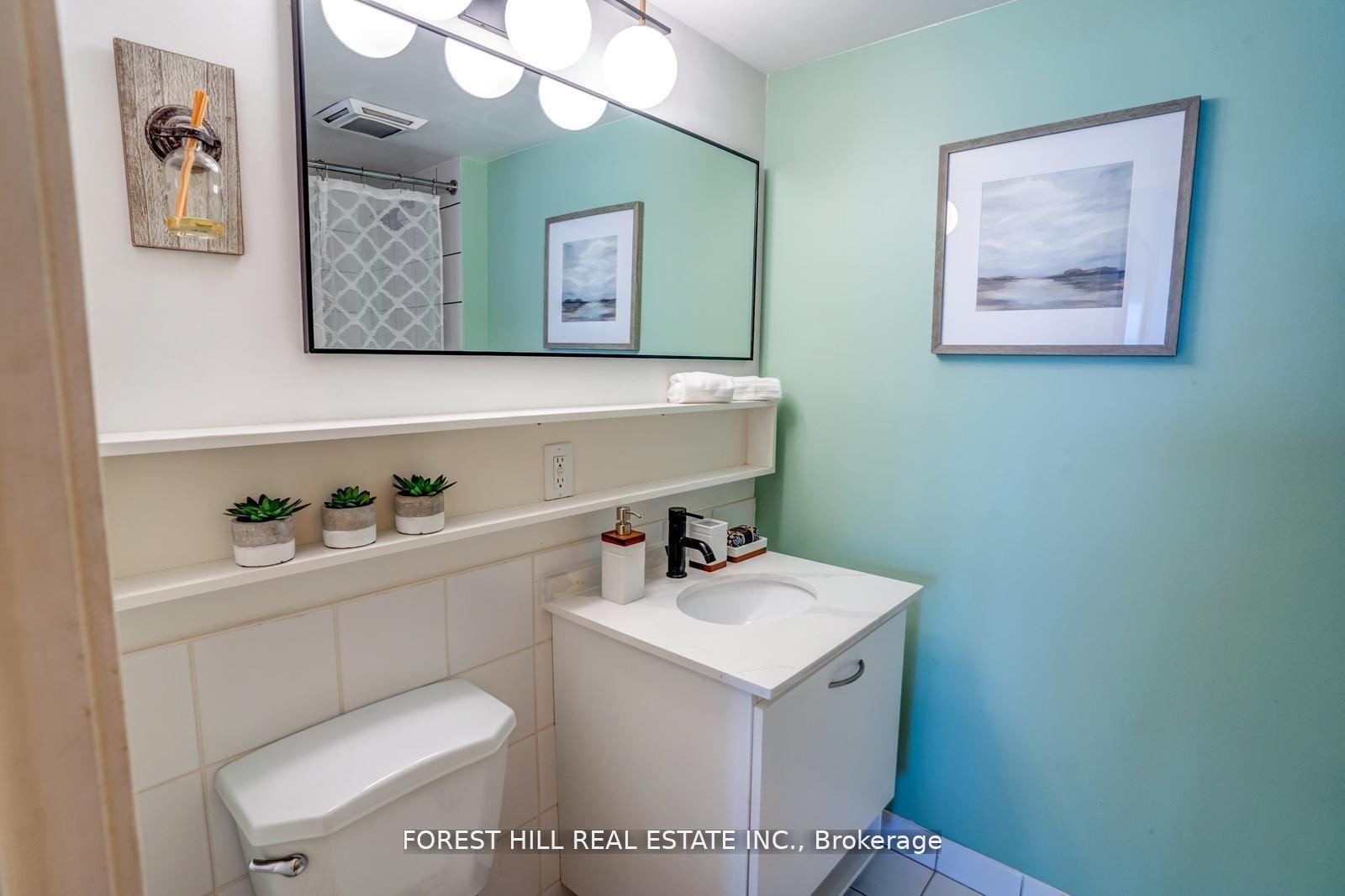 255 Richmond Street E 816