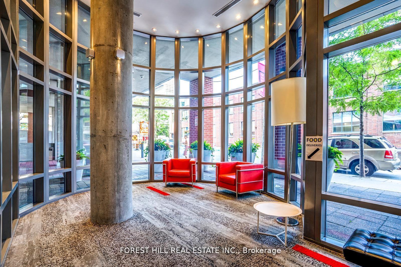 255 Richmond Street E 816