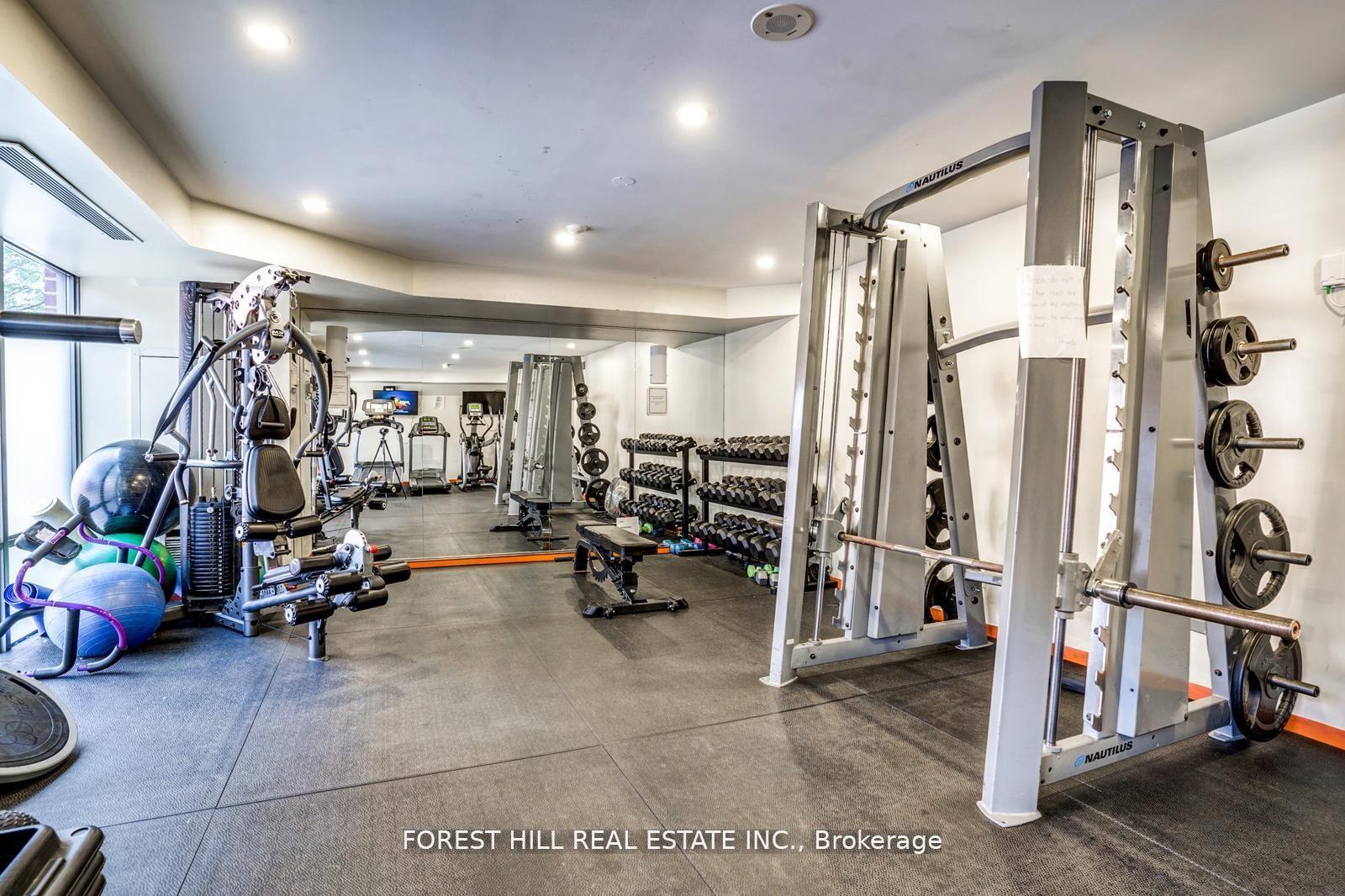 255 Richmond Street E 816