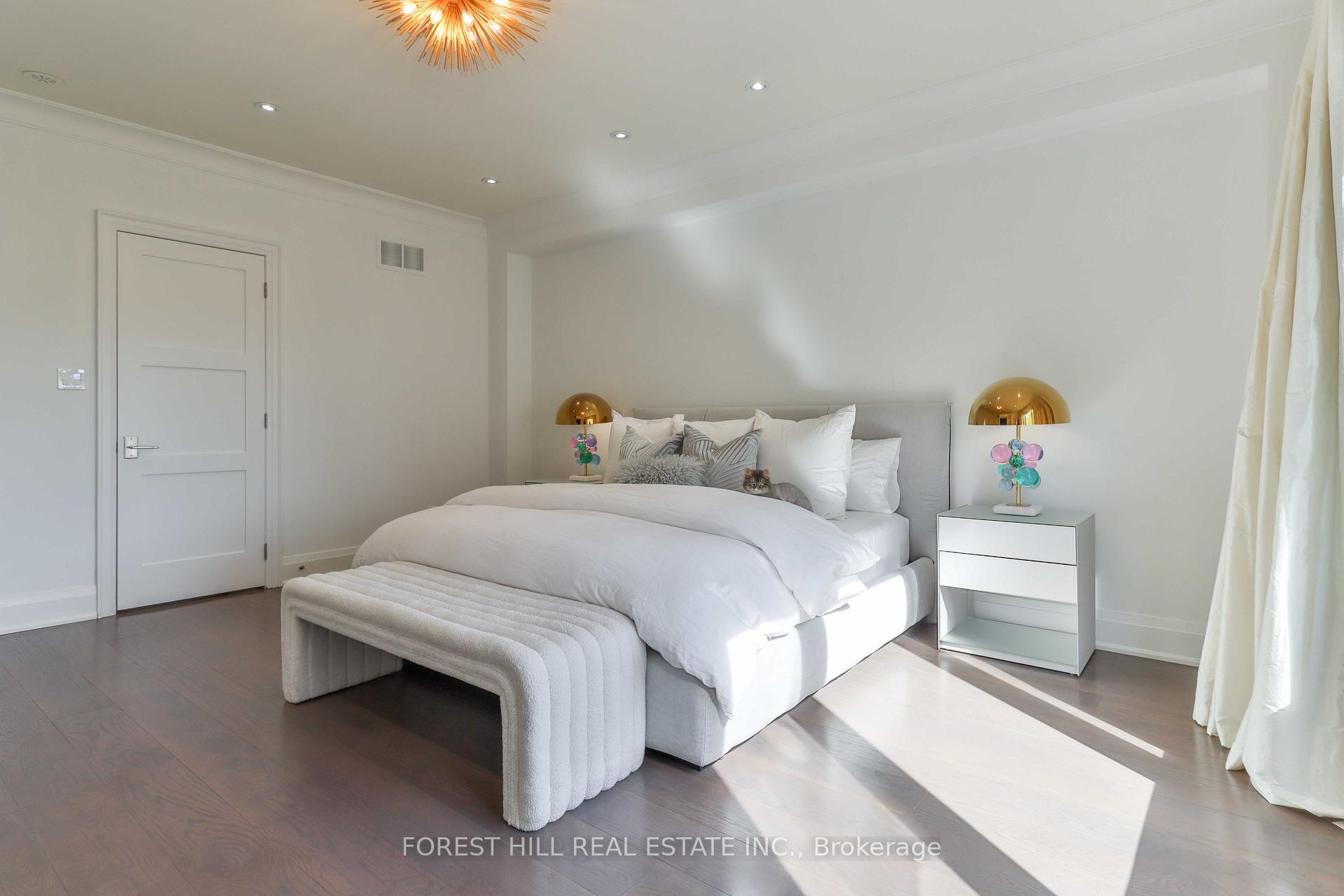 51B Burnaby Boulevard