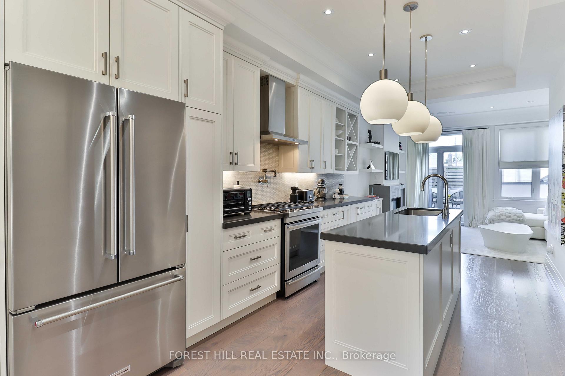 51B Burnaby Boulevard