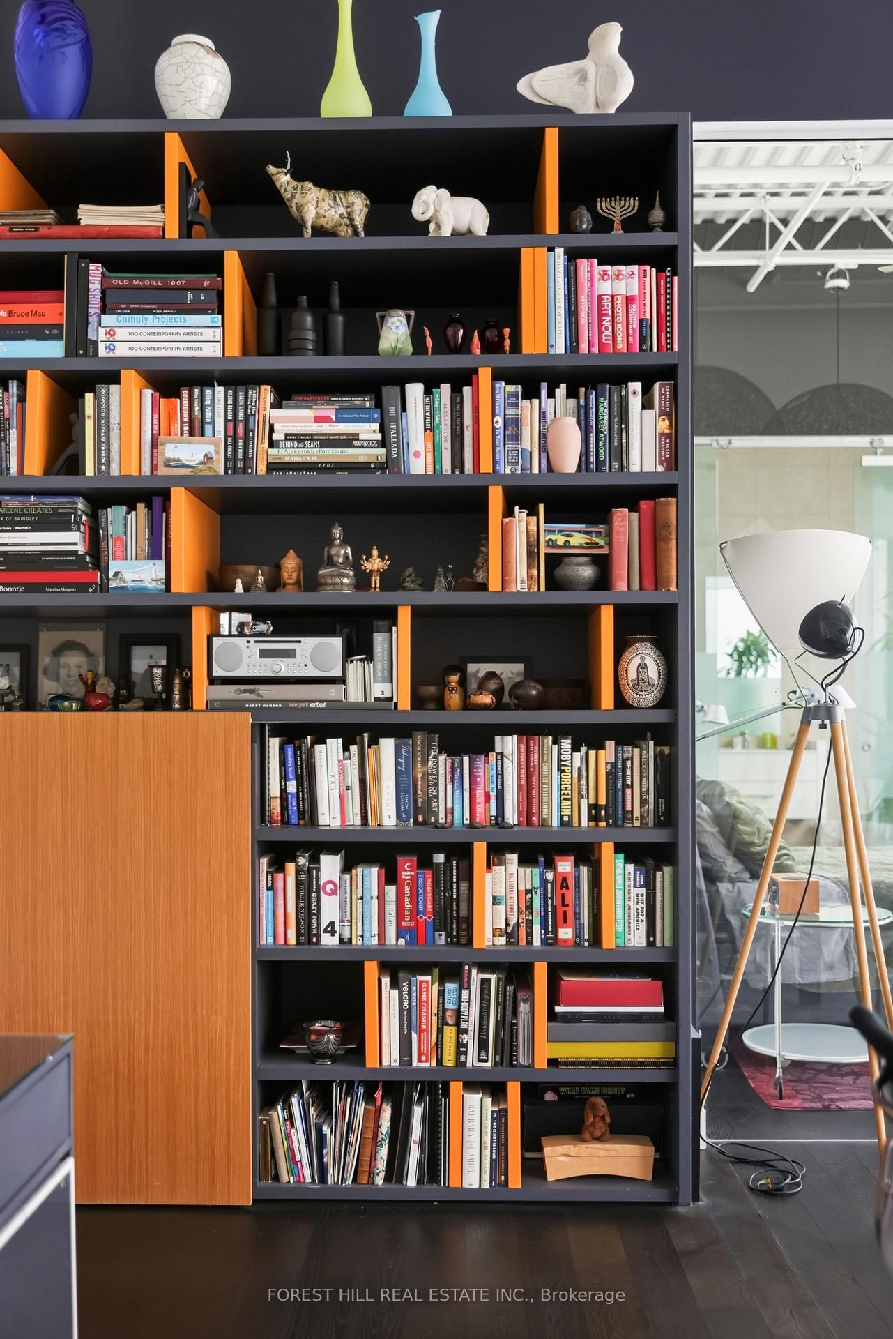 113 Dupont Street 301