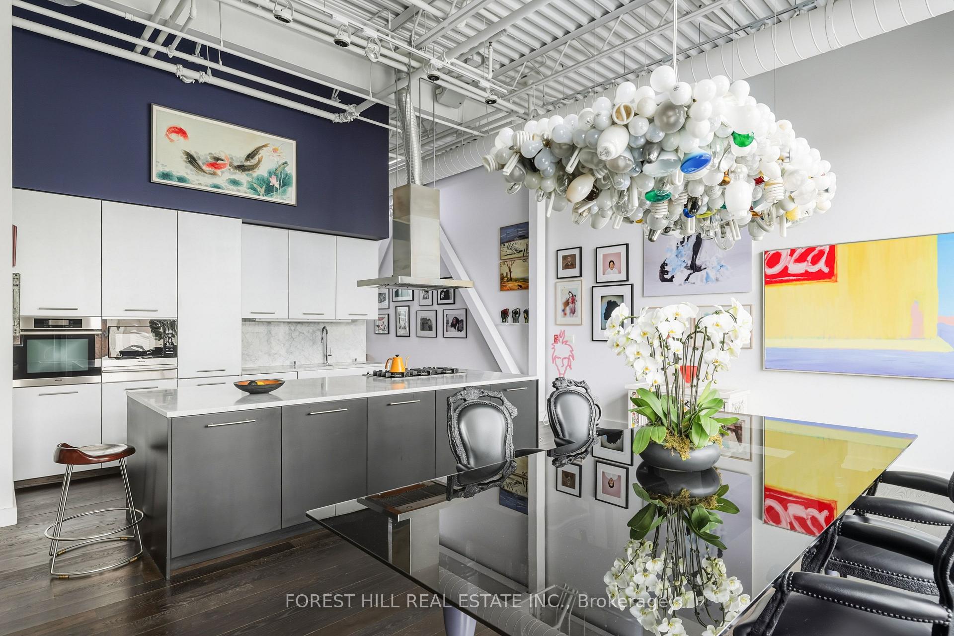 113 Dupont Street 301