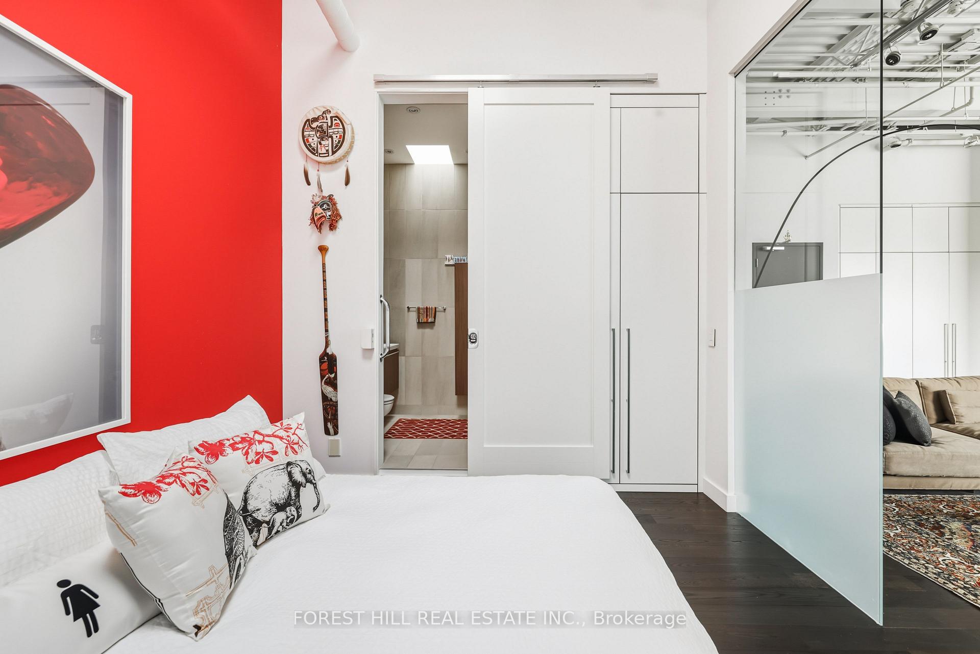 113 Dupont Street 301