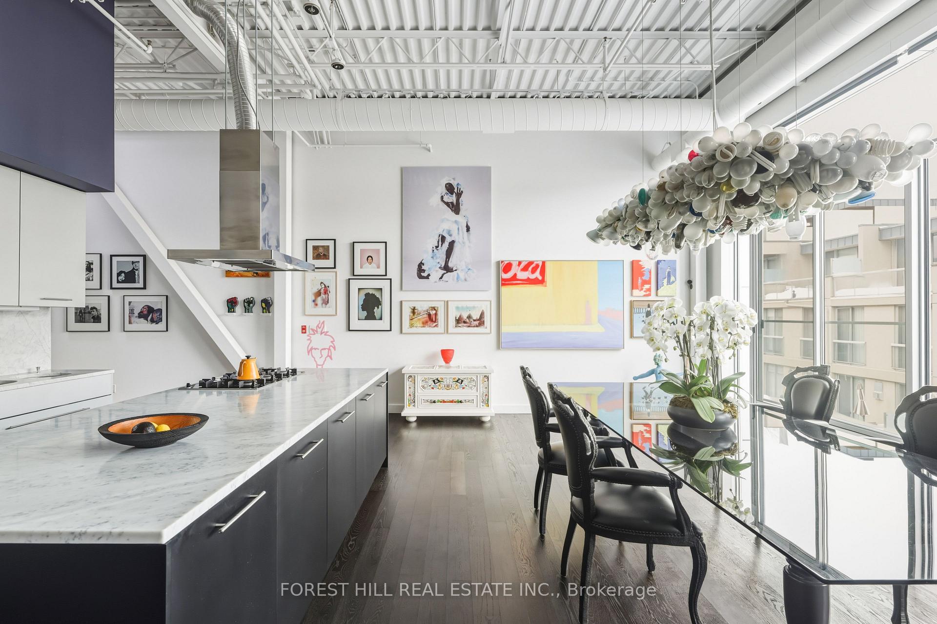 113 Dupont Street 301