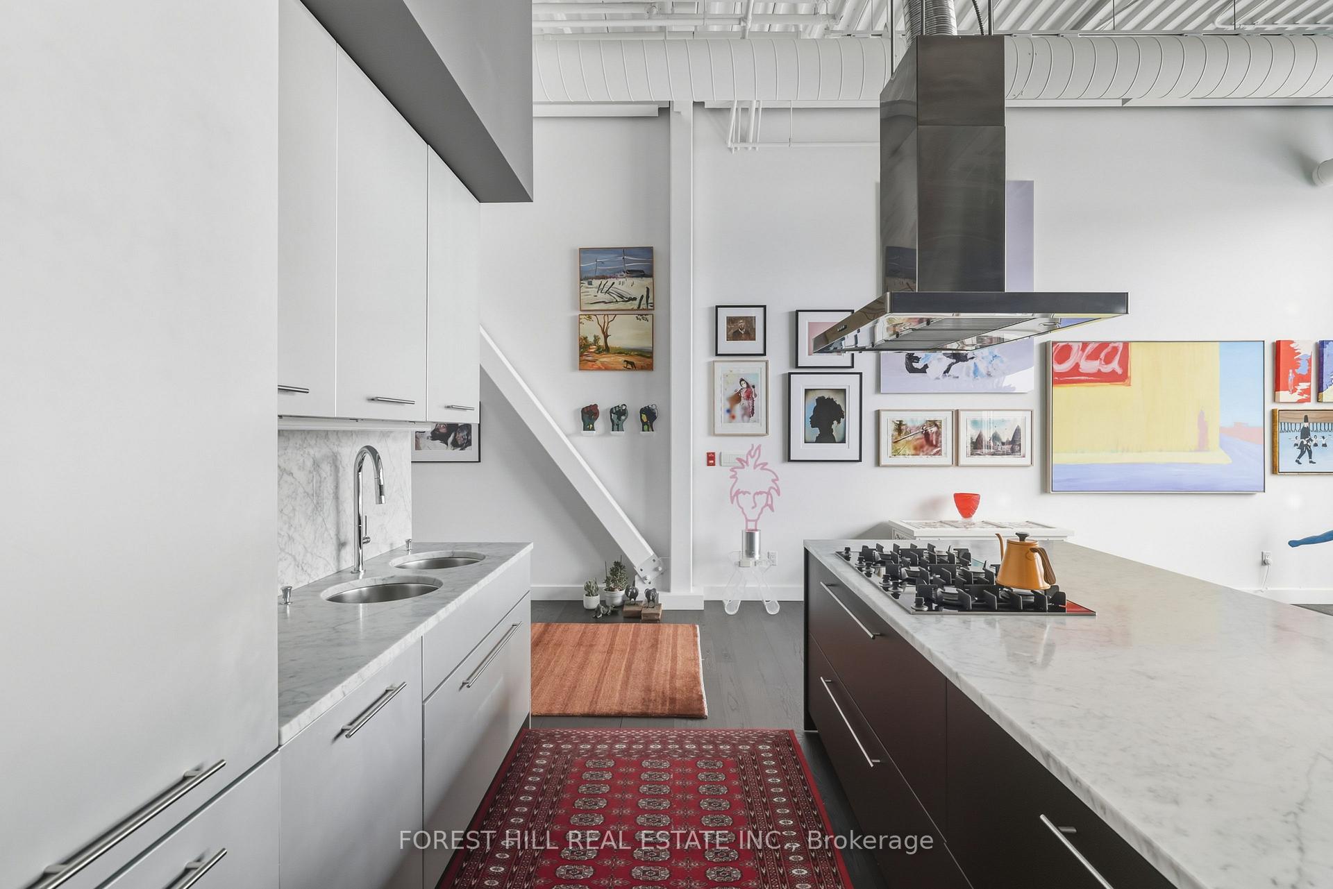 113 Dupont Street 301