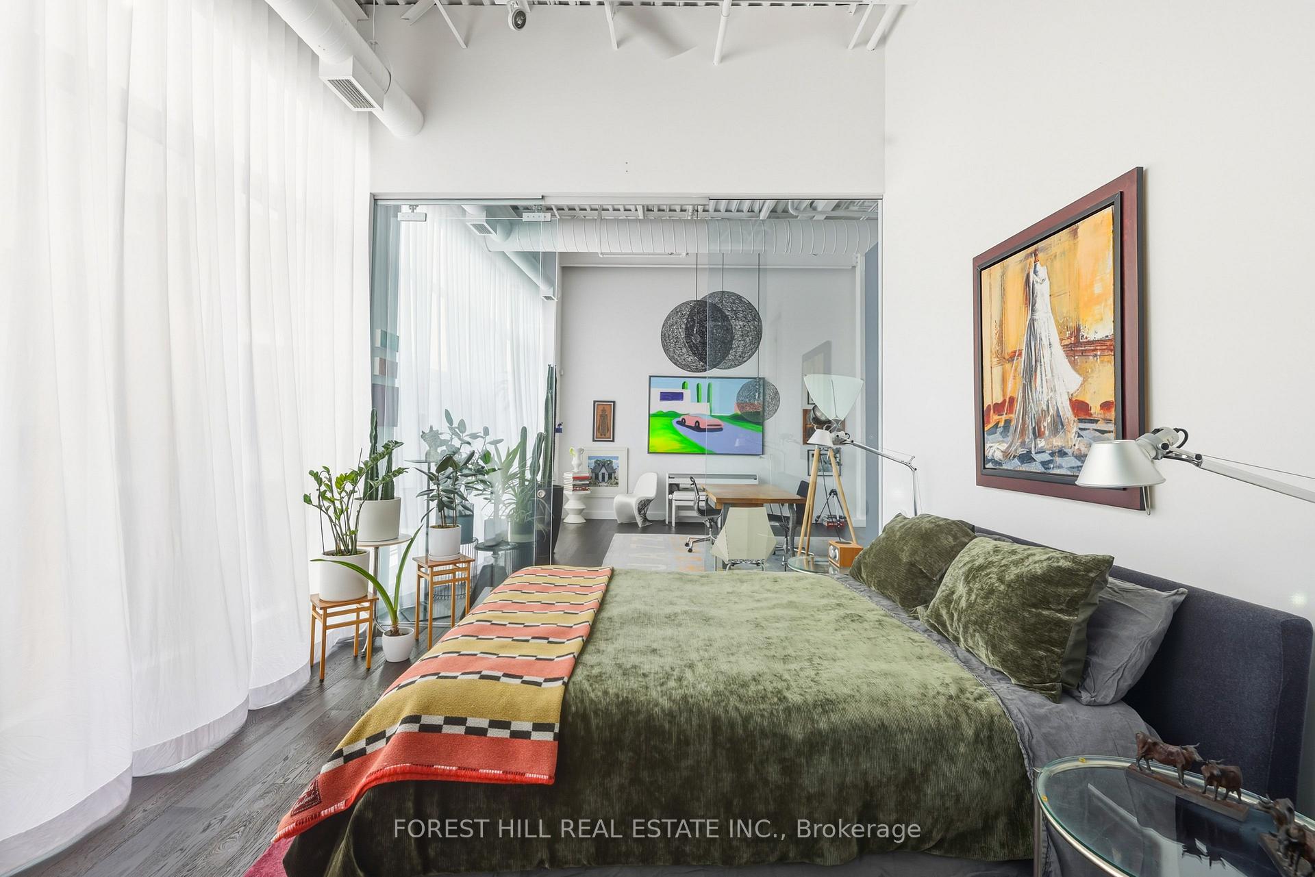 113 Dupont Street 301