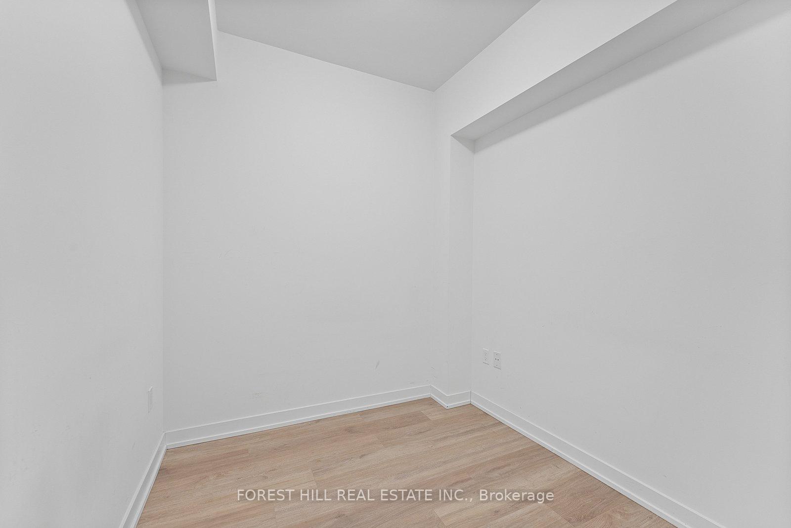 1 Yorkville Avenue 3903