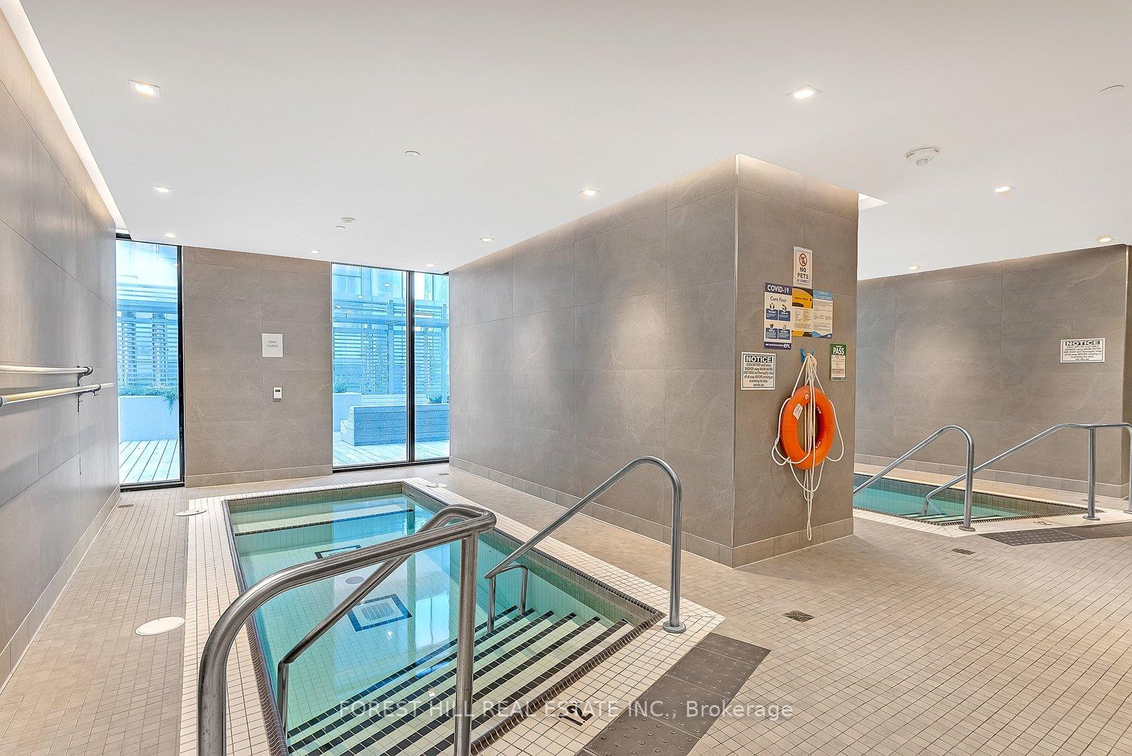 1 Yorkville Avenue 3903