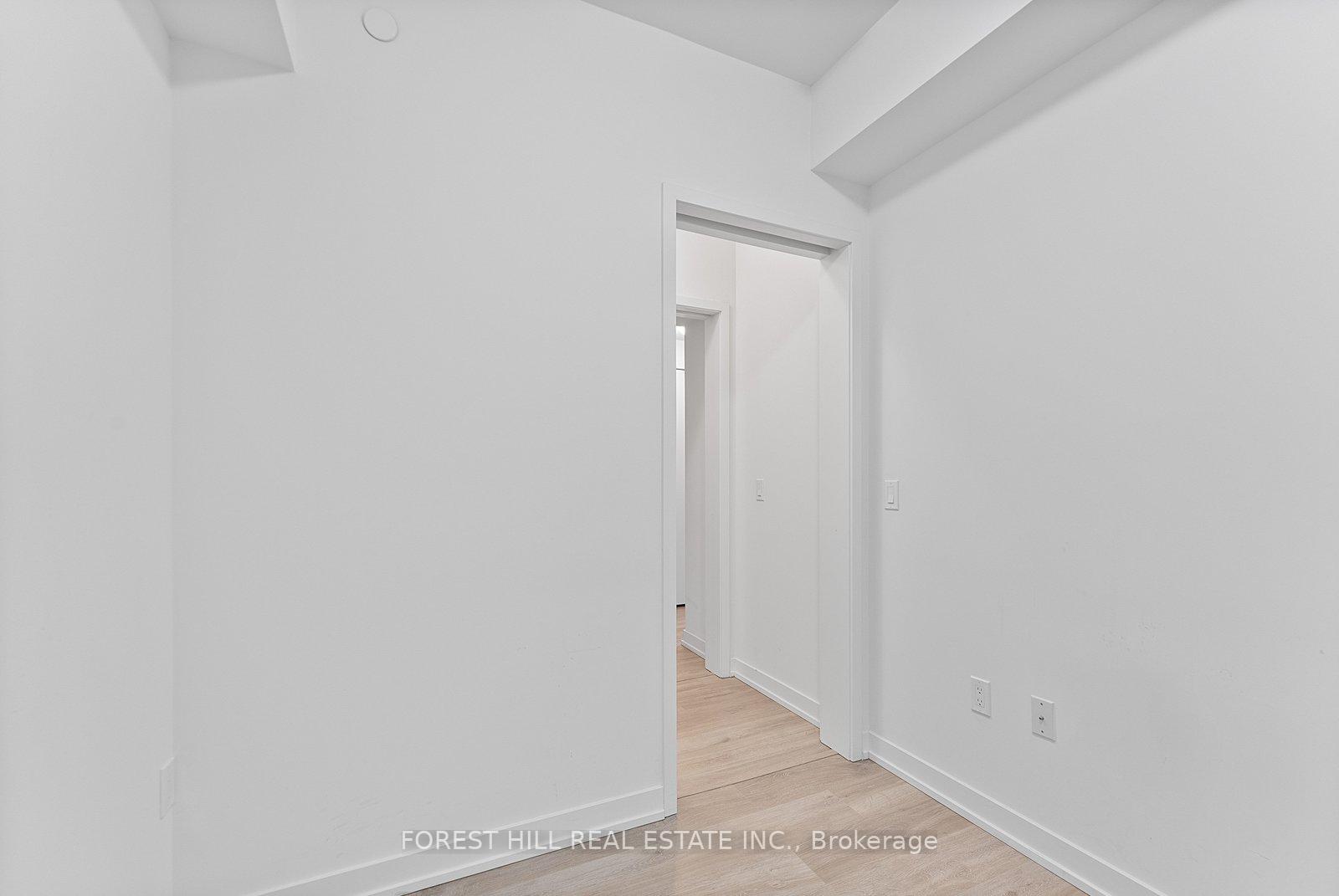 1 Yorkville Avenue 3903