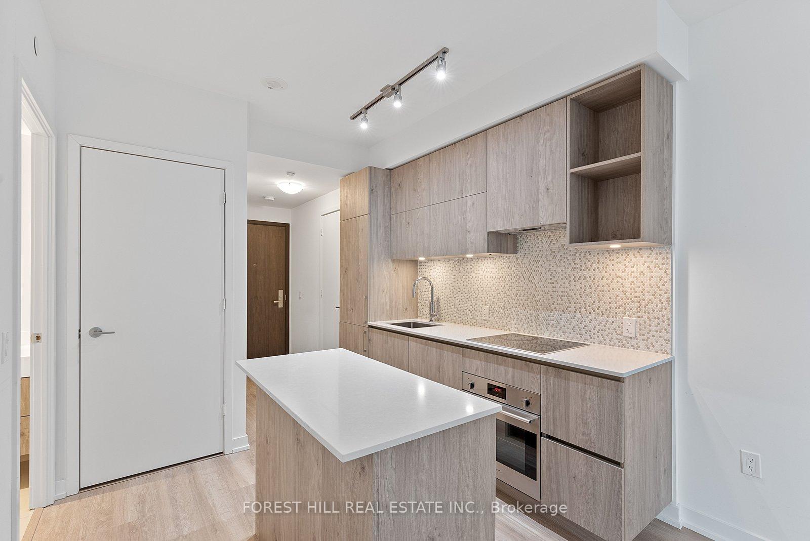 1 Yorkville Avenue 3903