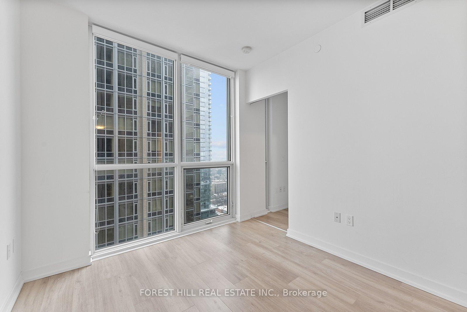 1 Yorkville Avenue 3903