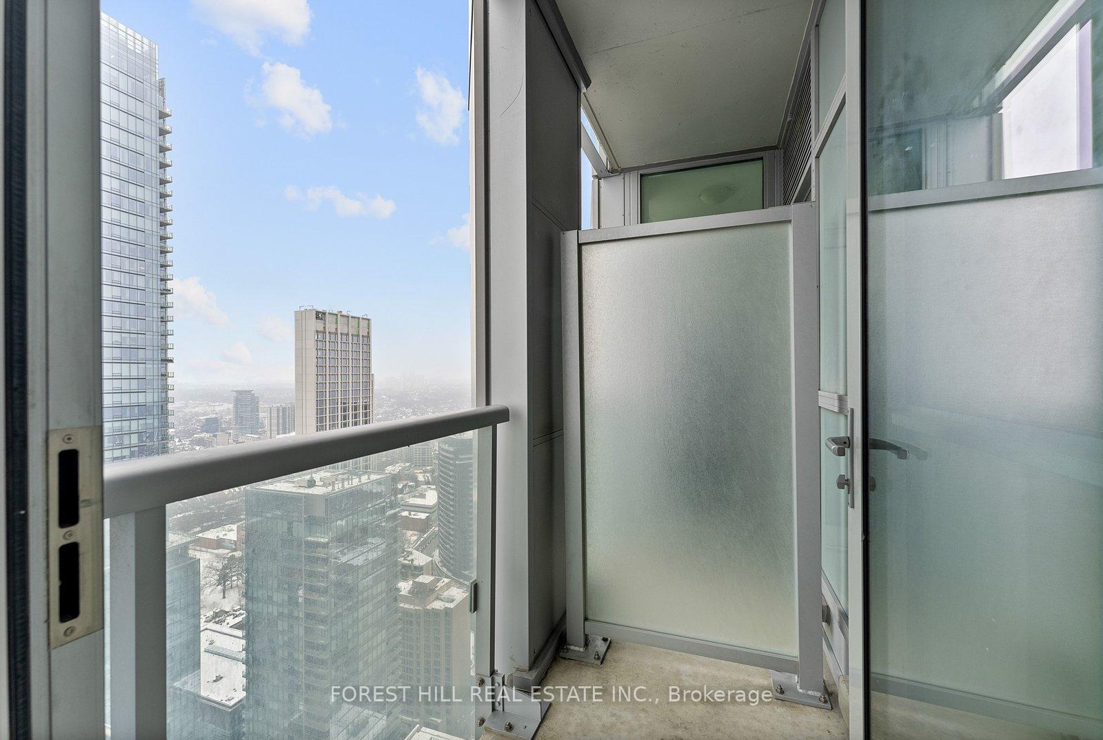 1 Yorkville Avenue 3903