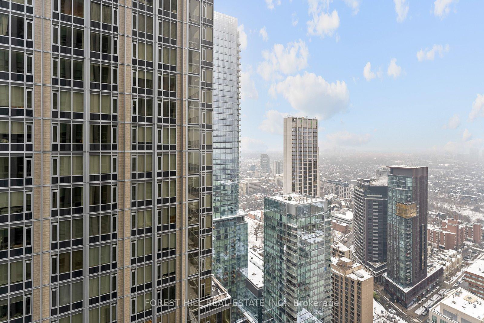 1 Yorkville Avenue 3903