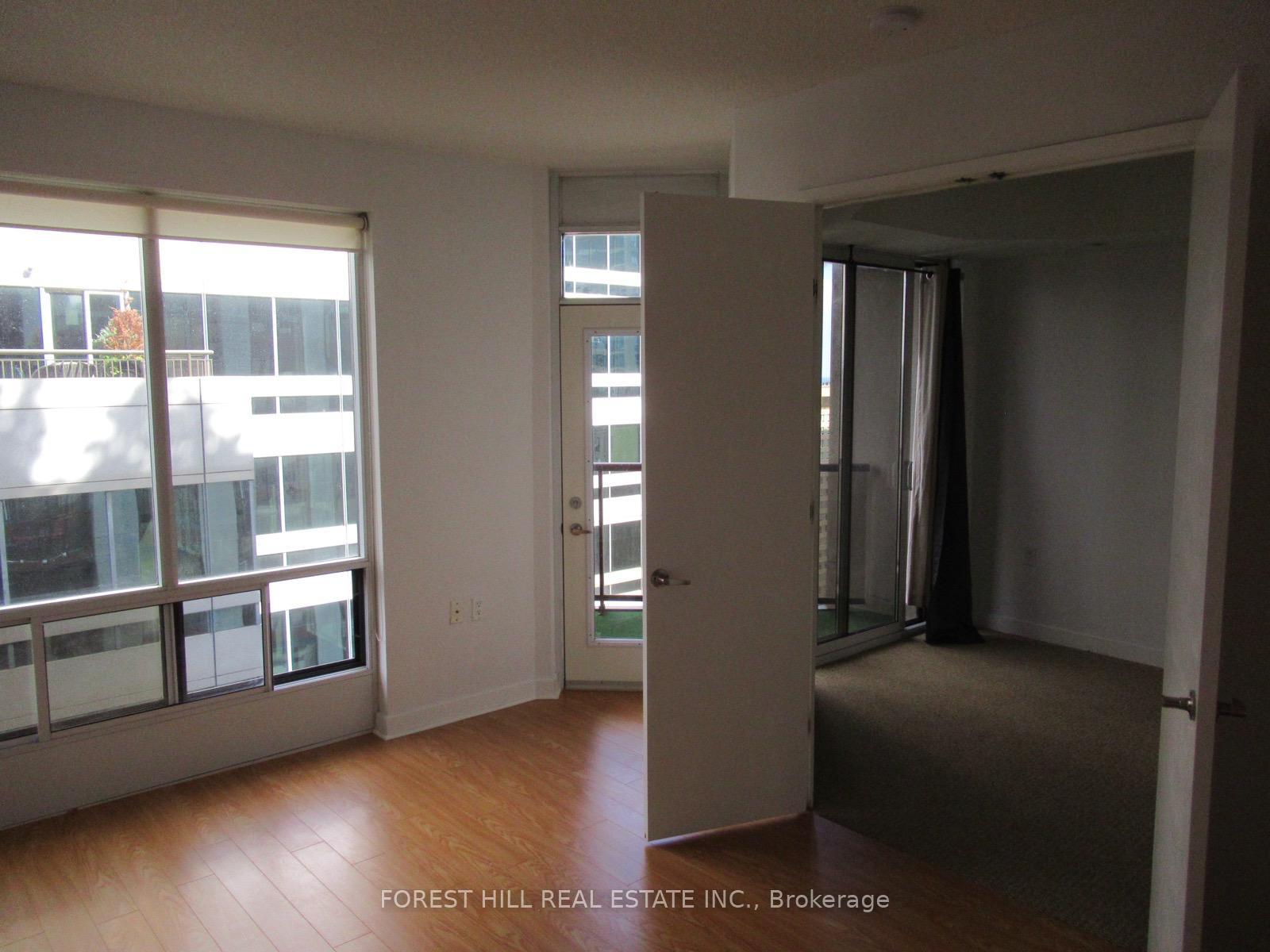 85 Bloor Street E 1808