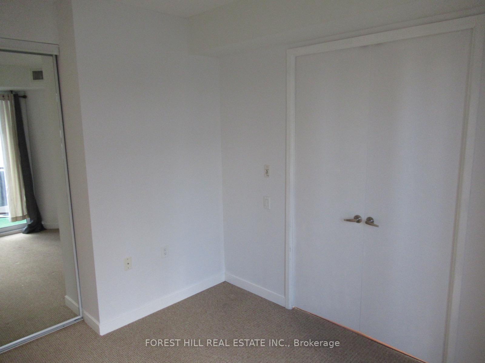 85 Bloor Street E 1808