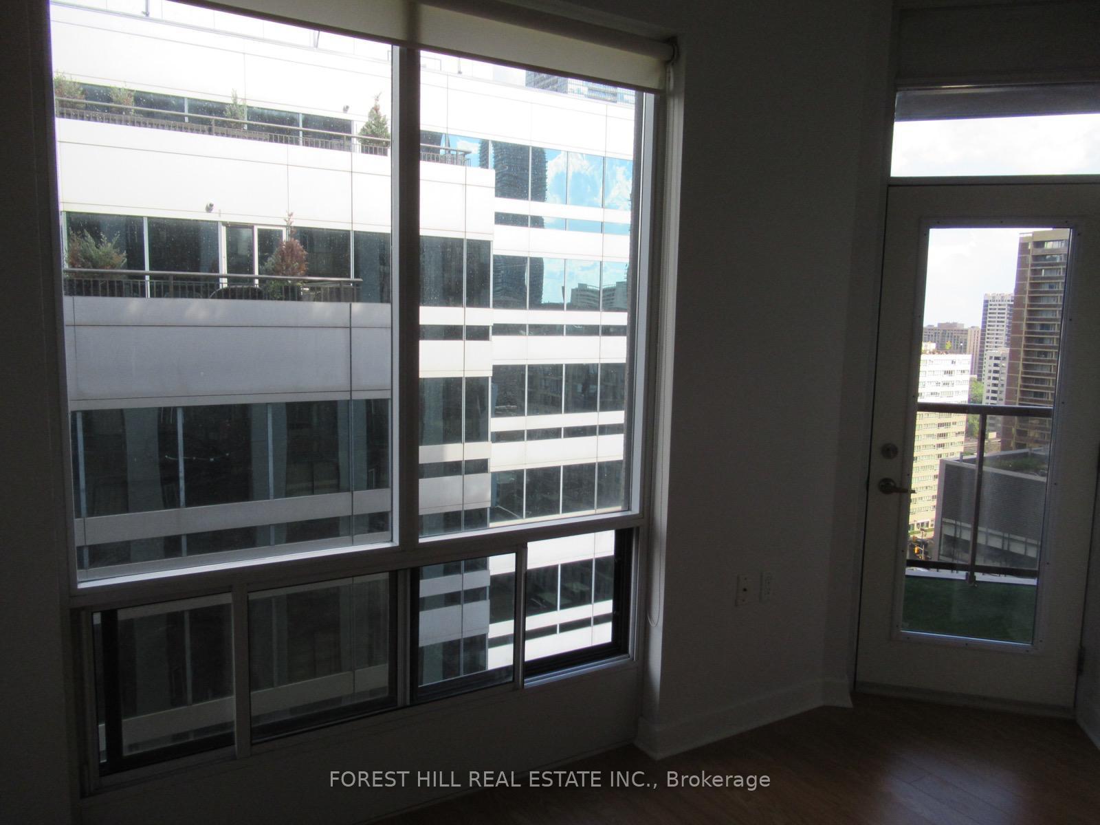 85 Bloor Street E 1808