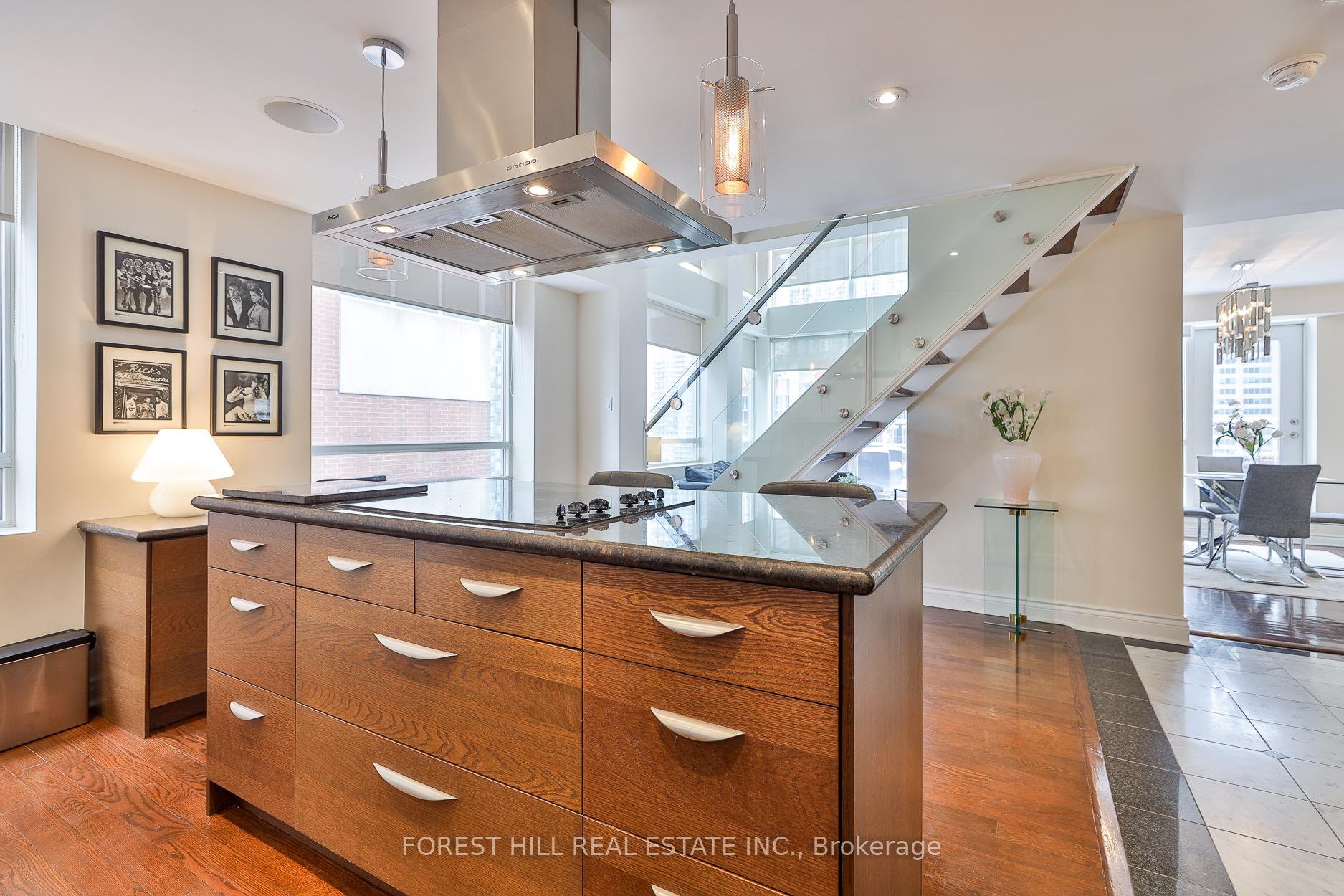 80 Cumberland Street PH 1904, Toronto C02, ON M5R 3K9, Toronto C02 ON, M5R 3K9