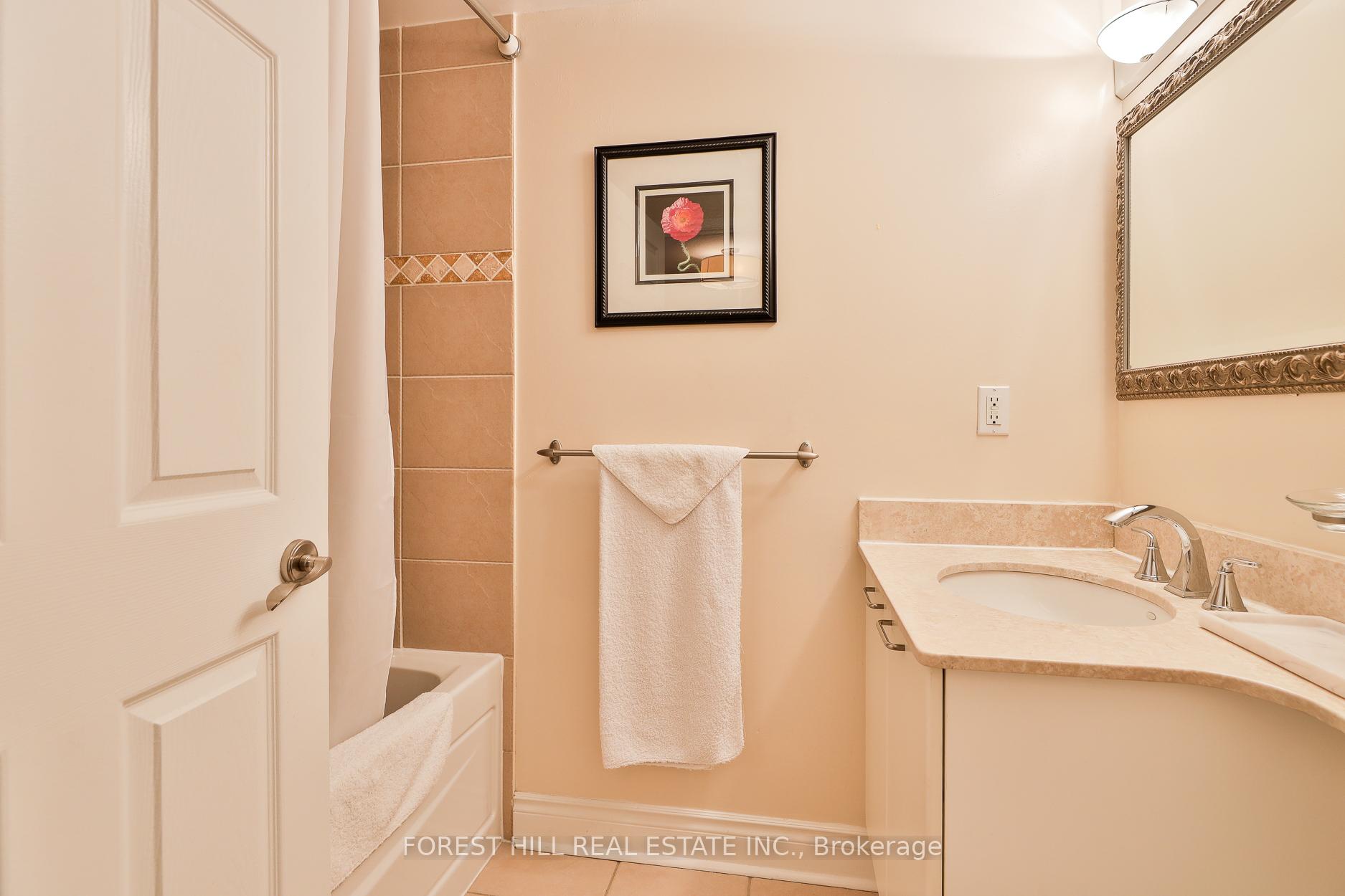 80 Cumberland Street PH 1904, Toronto C02, ON M5R 3K9, Toronto C02 ON, M5R 3K9