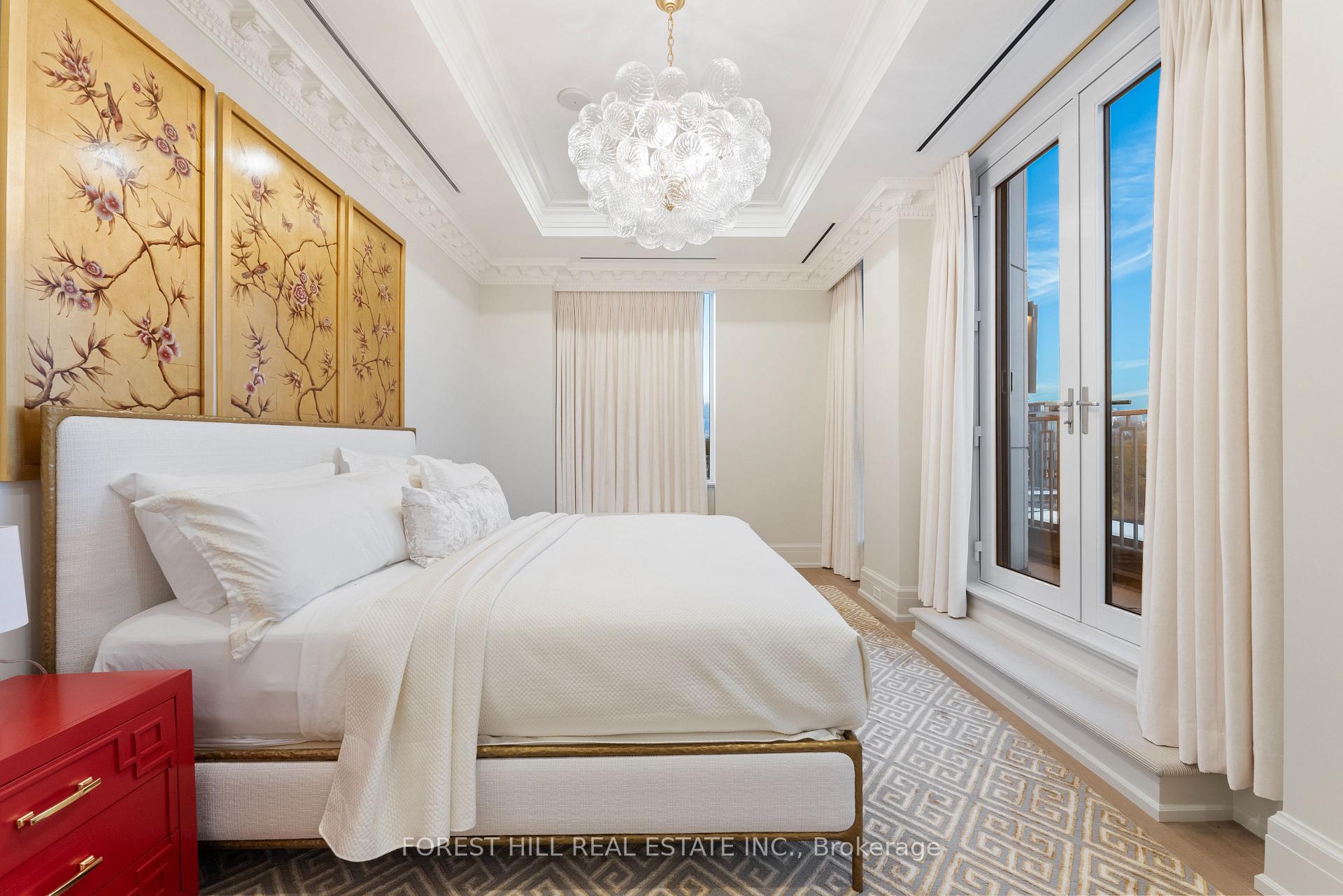 128 Hazelton Avenue 602