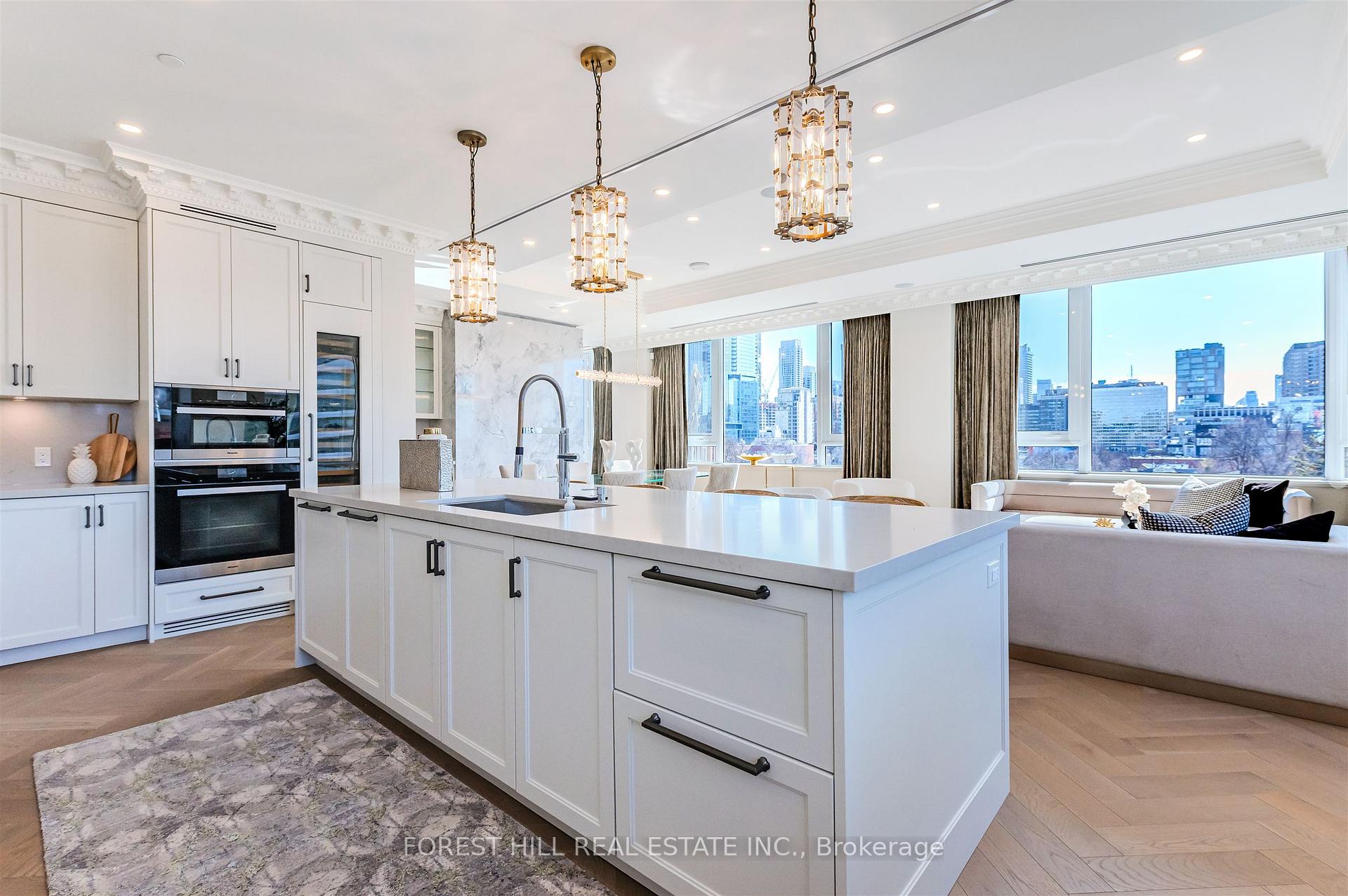 128 Hazelton Avenue 602