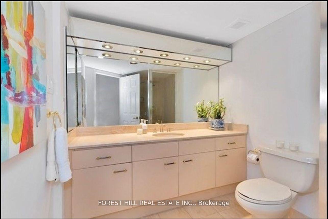 130 Carlton Street 1505