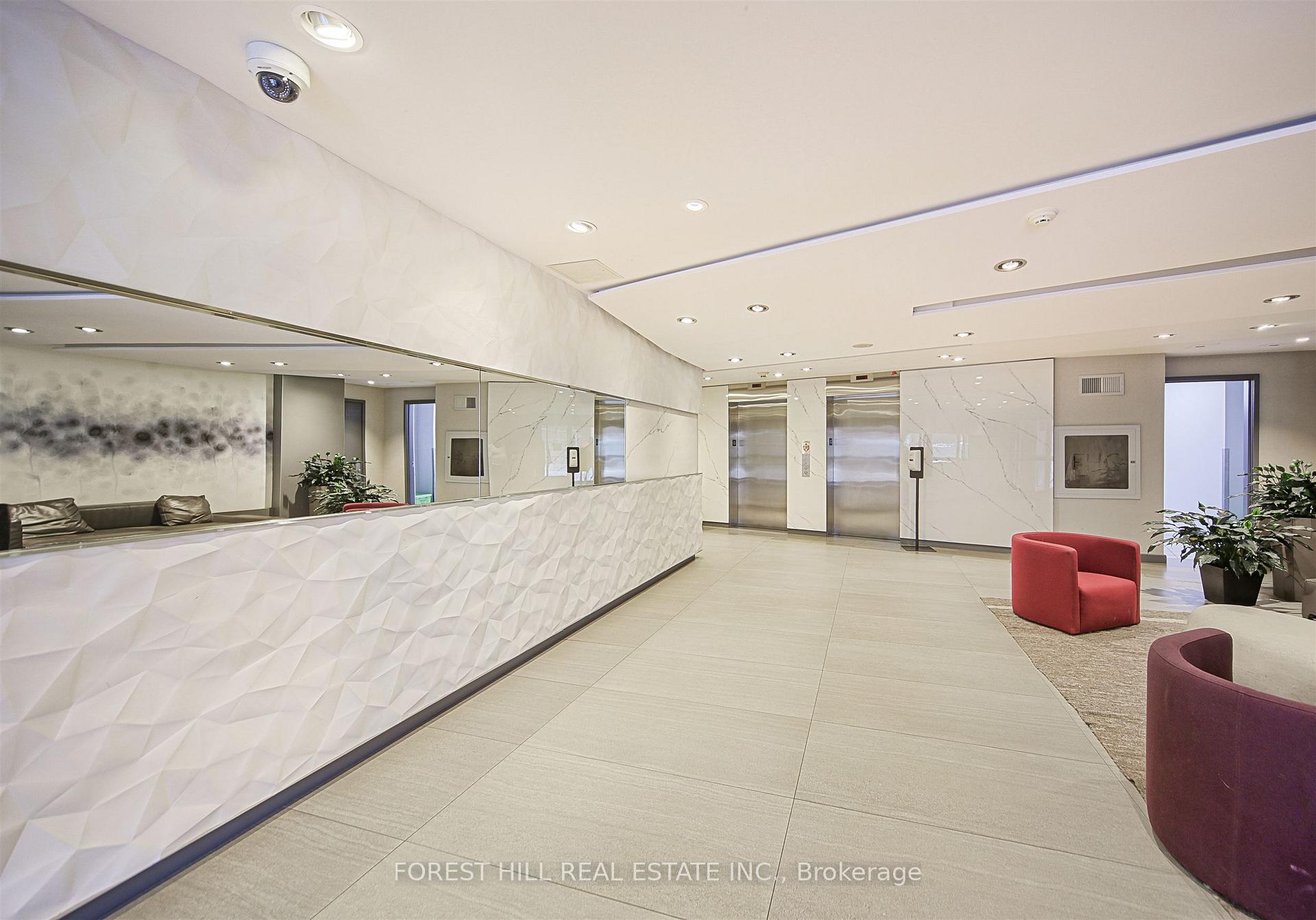 3 McAlpine Street 501, Toronto C02, ON M5R 3T5