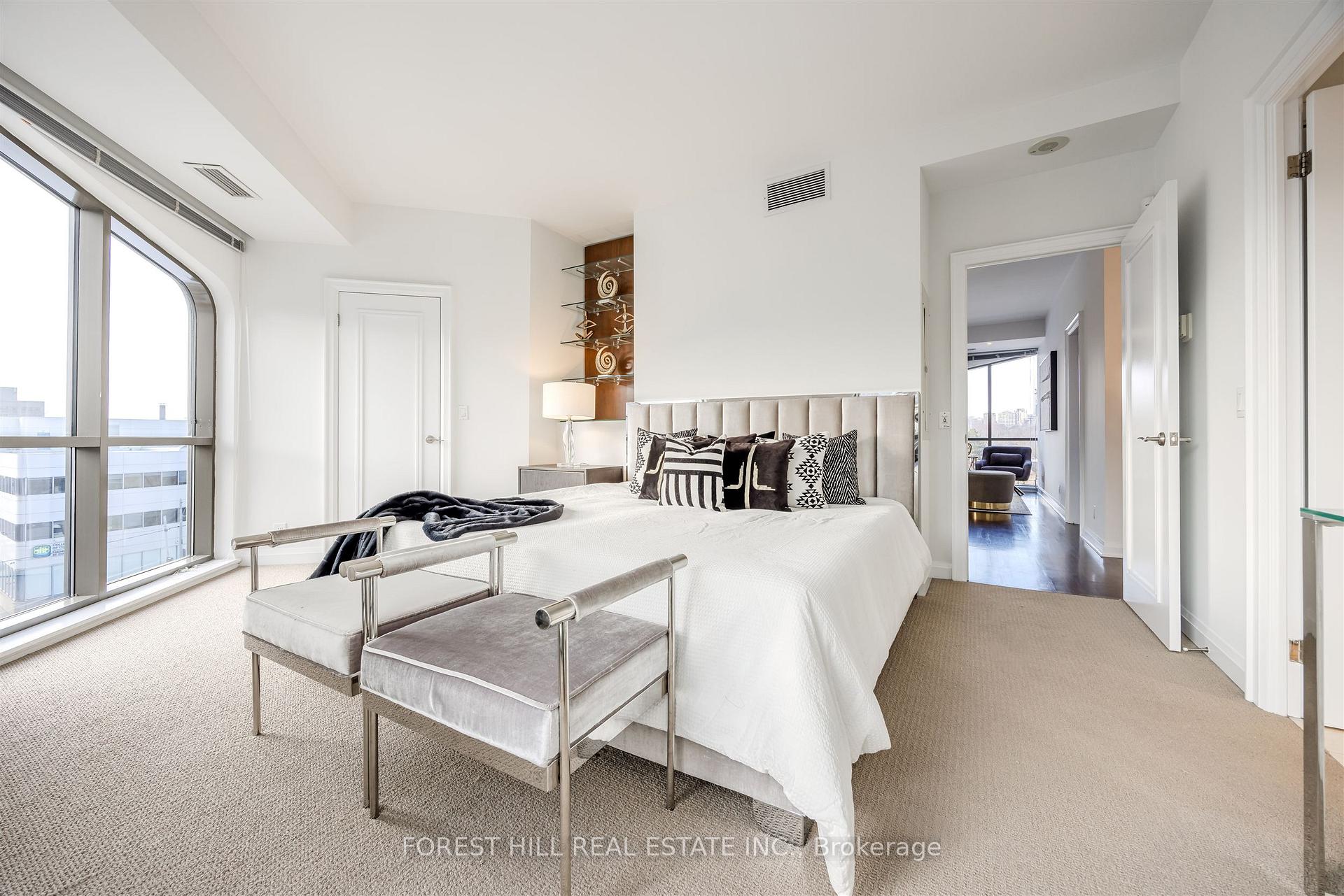 3 McAlpine Street 501, Toronto C02, ON M5R 3T5