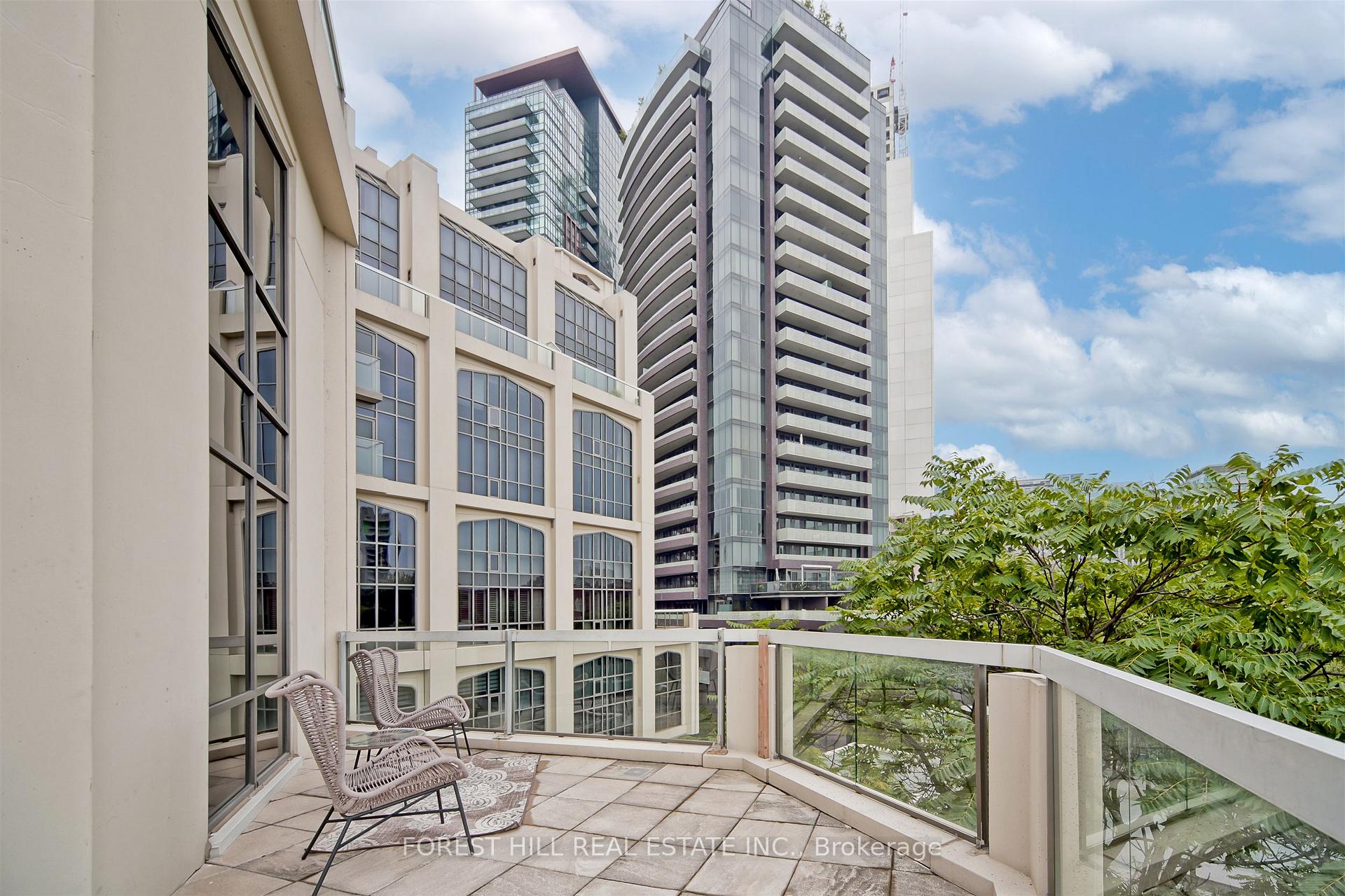 3 McAlpine Street 501, Toronto C02, ON M5R 3T5