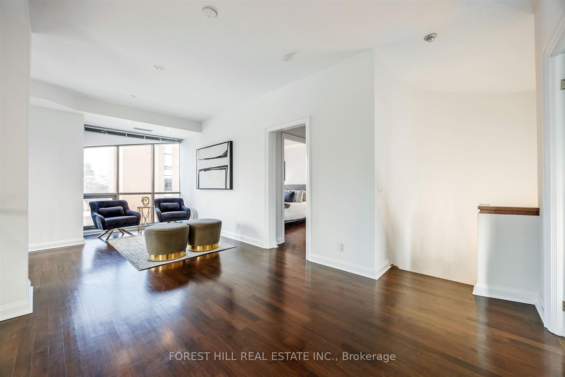 3 McAlpine Street 501, Toronto C02, ON M5R 3T5