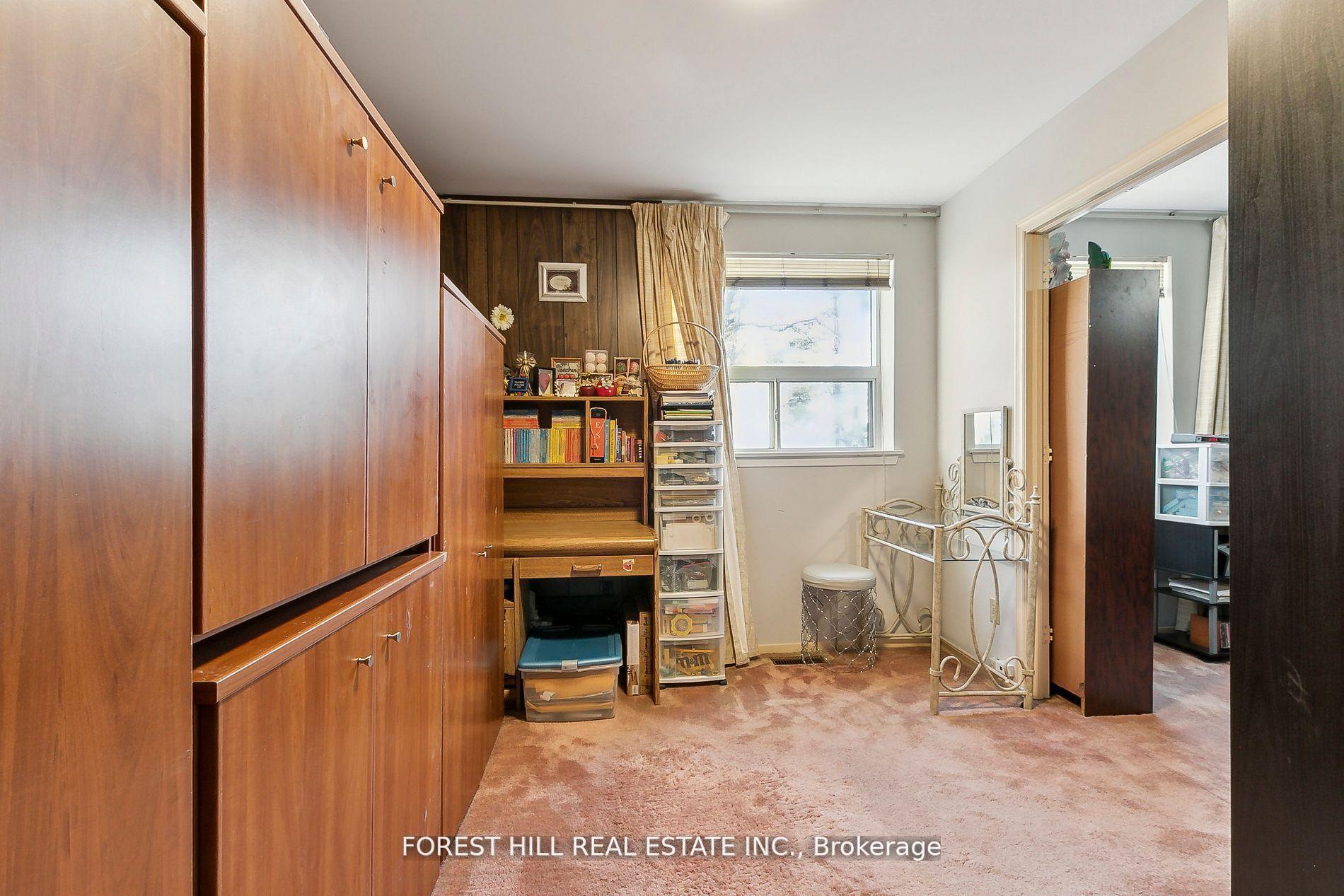 86 Village Greenway N/A