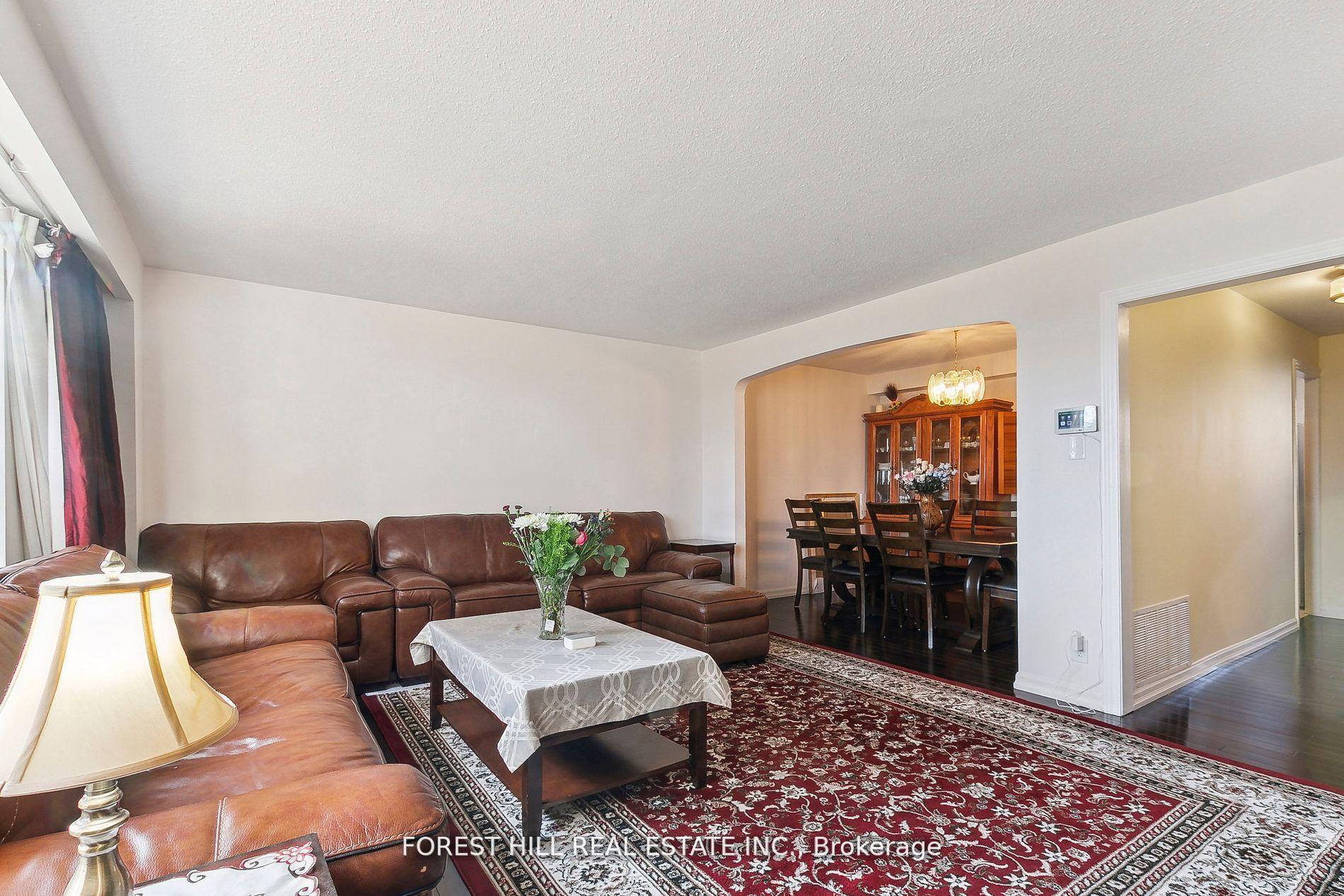 86 Village Greenway N/A