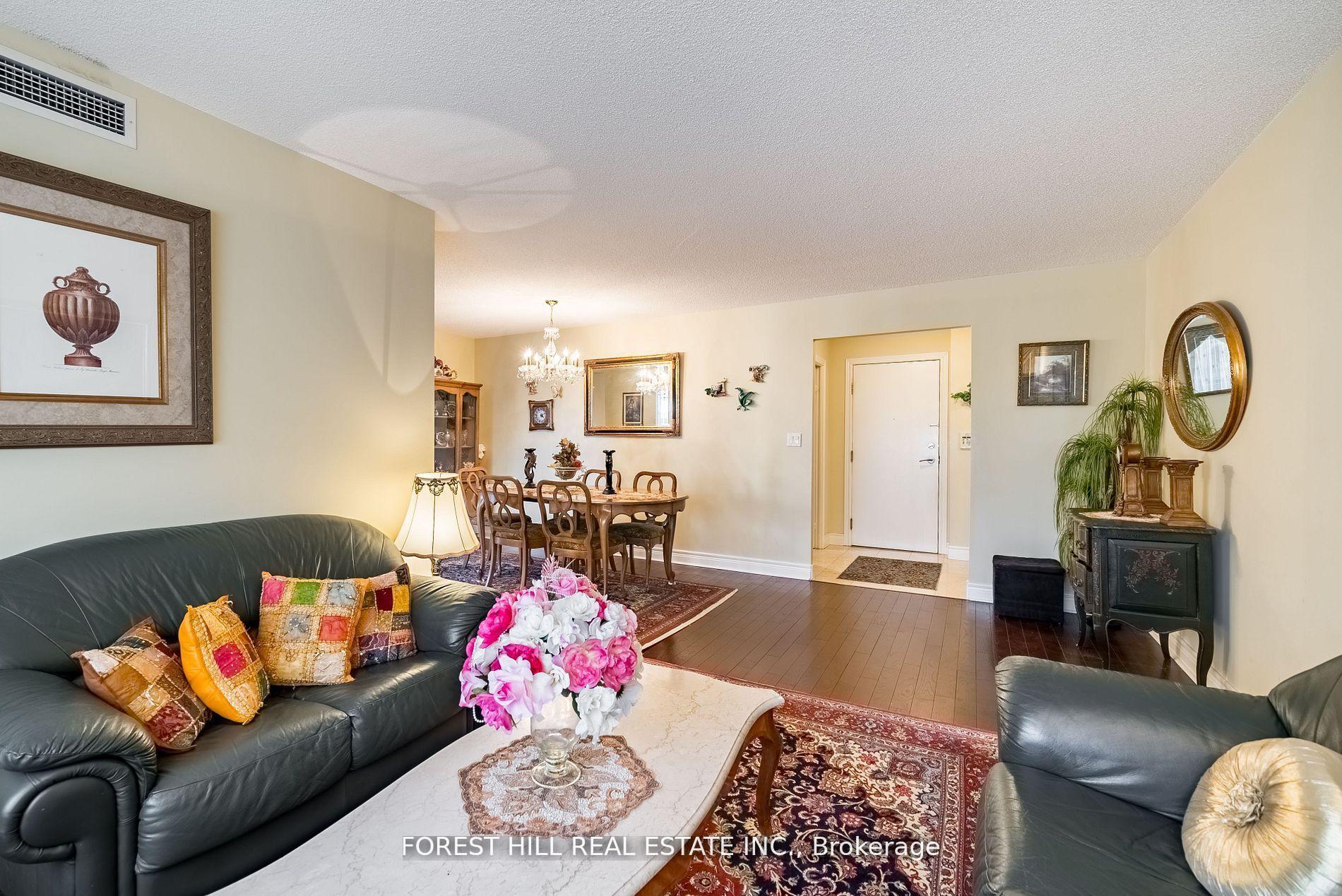 5418 Yonge Street 902