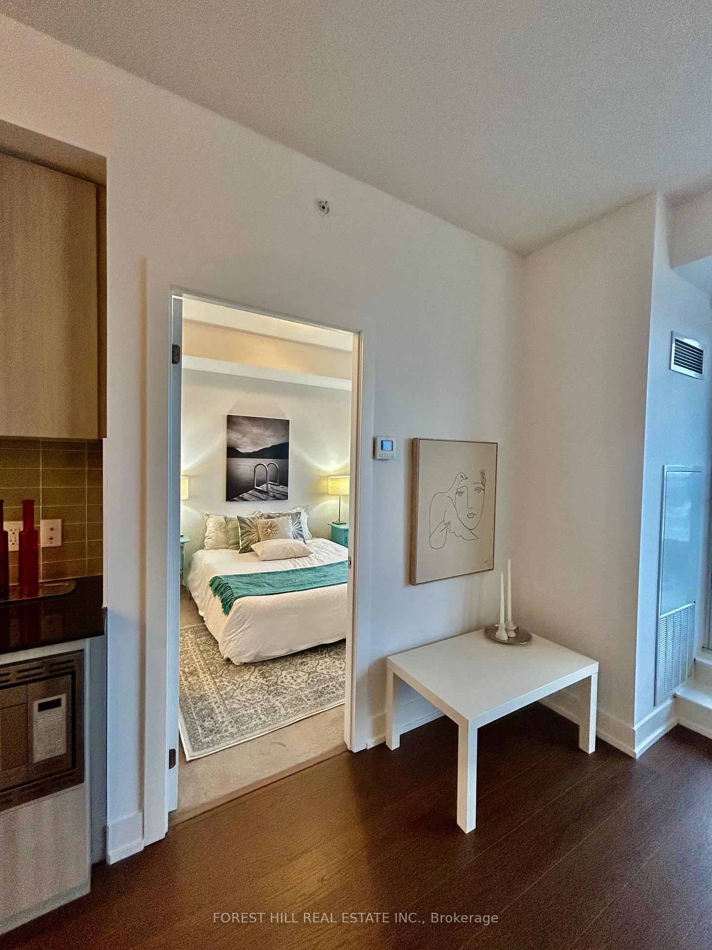 7 Kenaston Garden 716