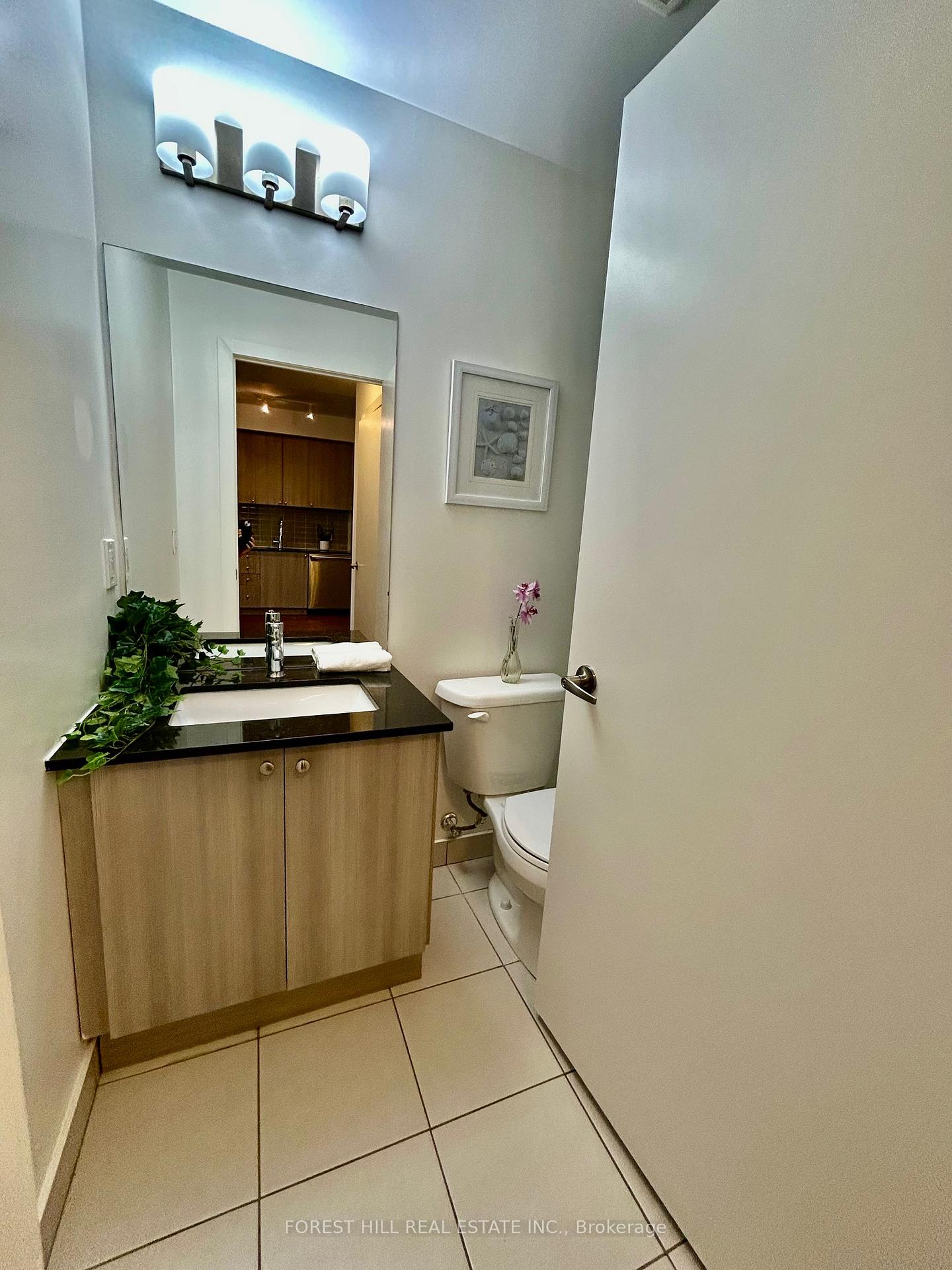 7 Kenaston Garden 716