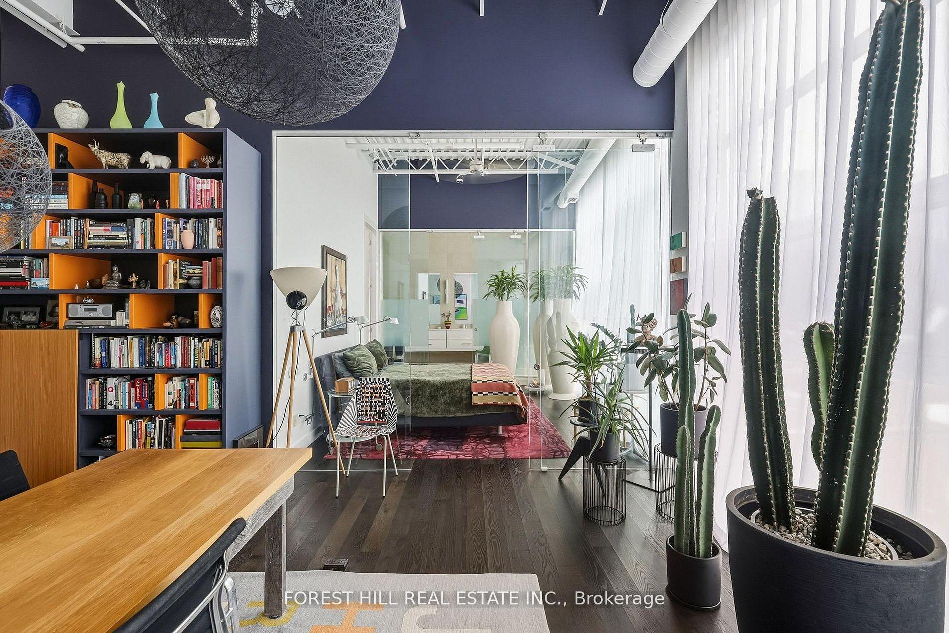 113 Dupont Street PH01