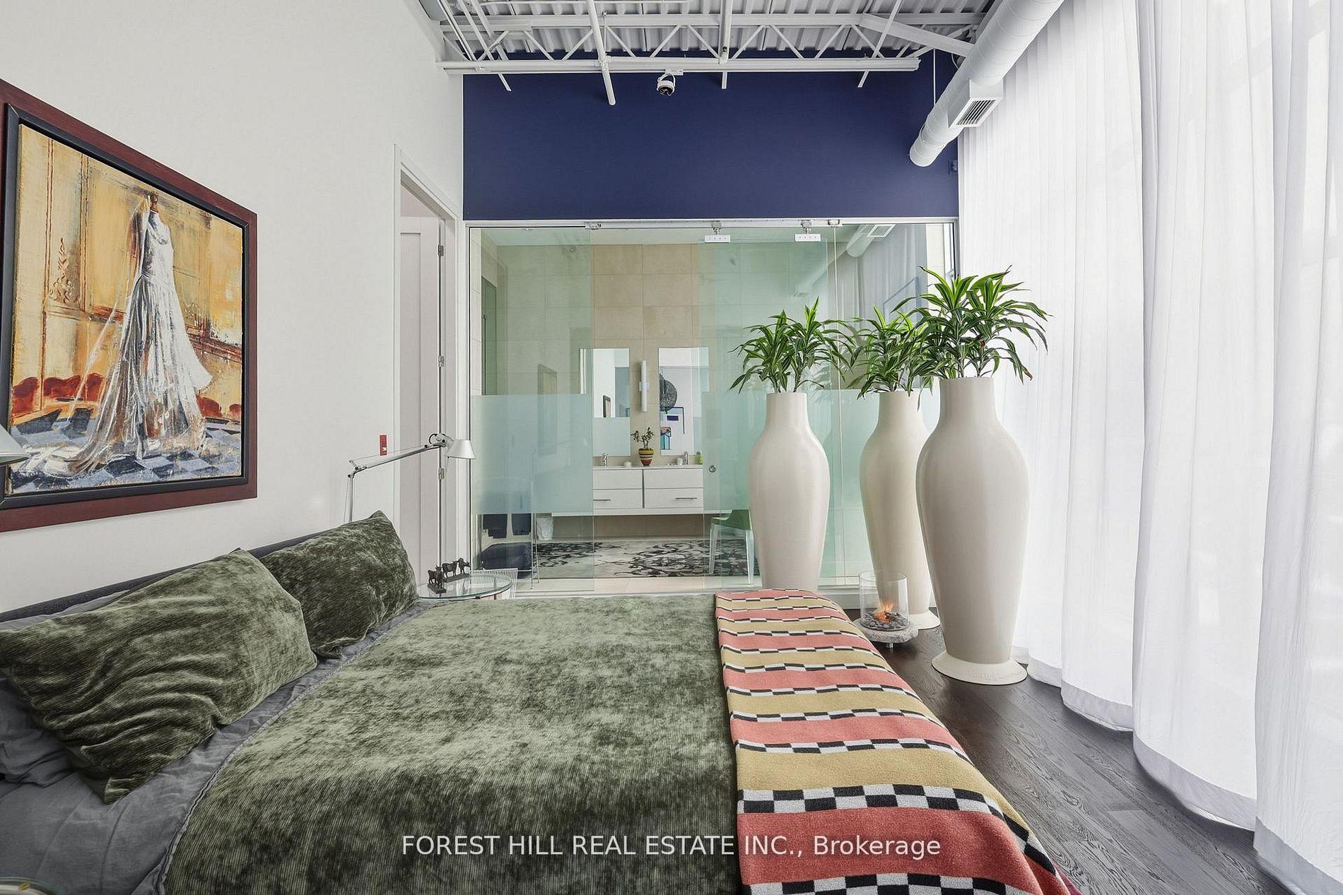 113 Dupont Street PH01