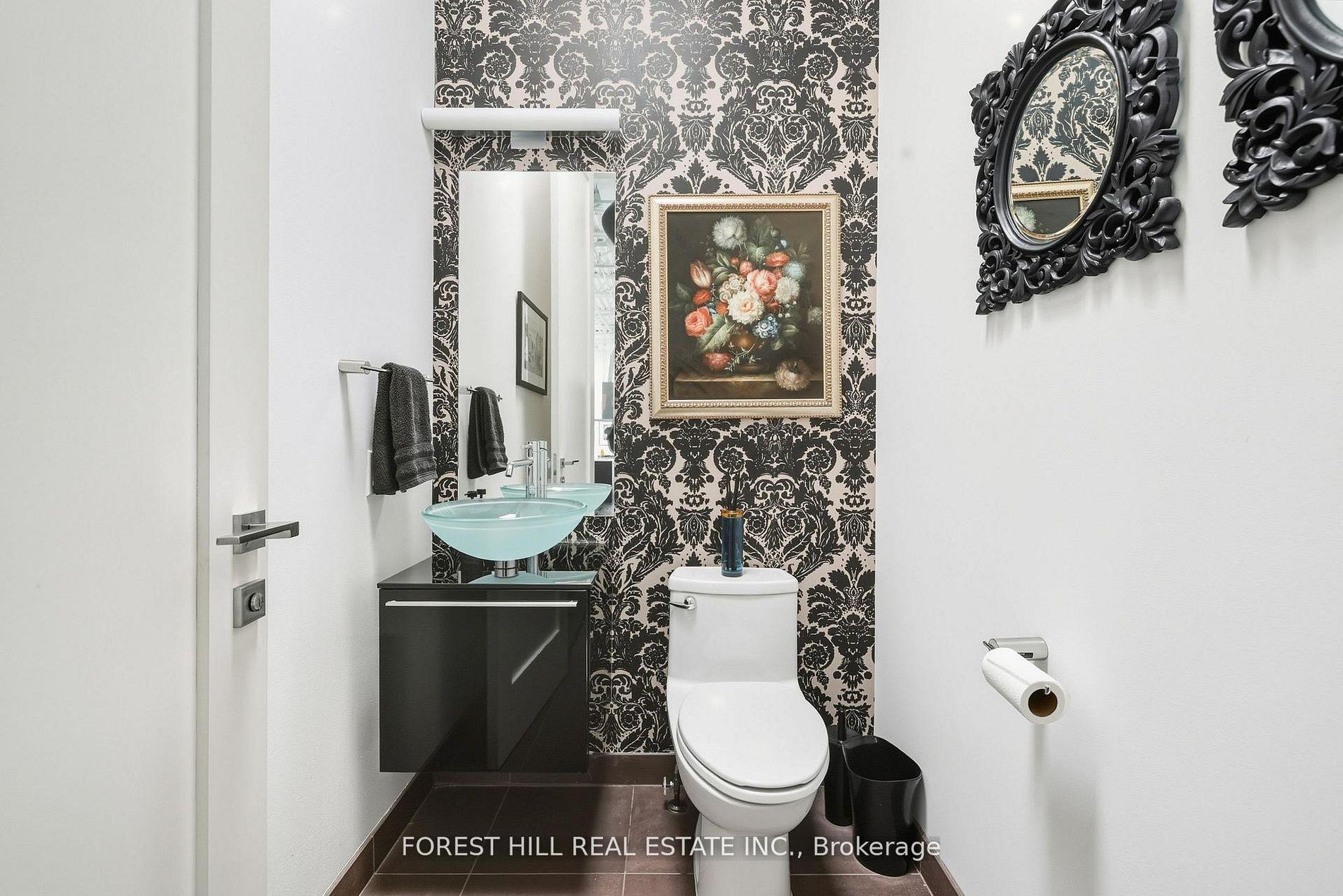 113 Dupont Street PH01