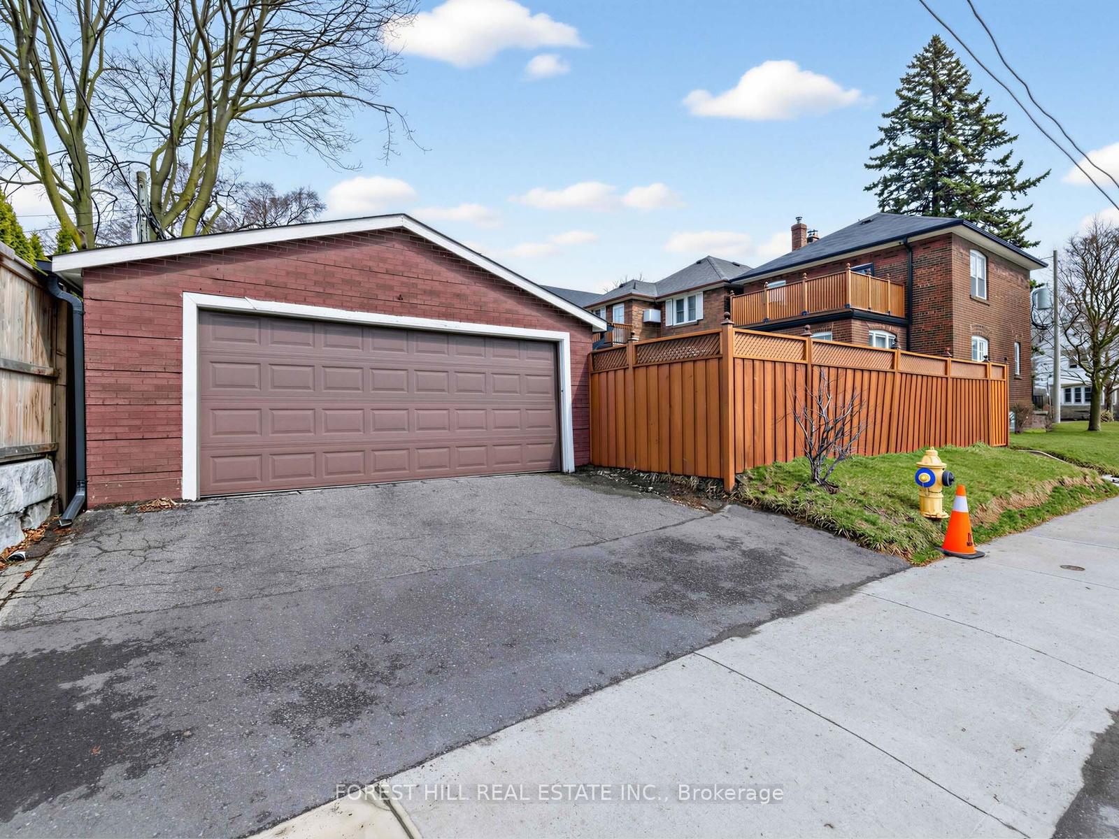 28 Castle Knock Road