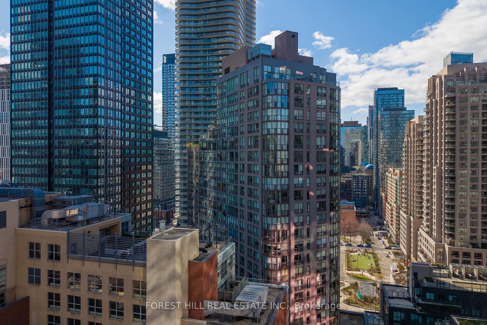 24 Wellesley Street W 2405