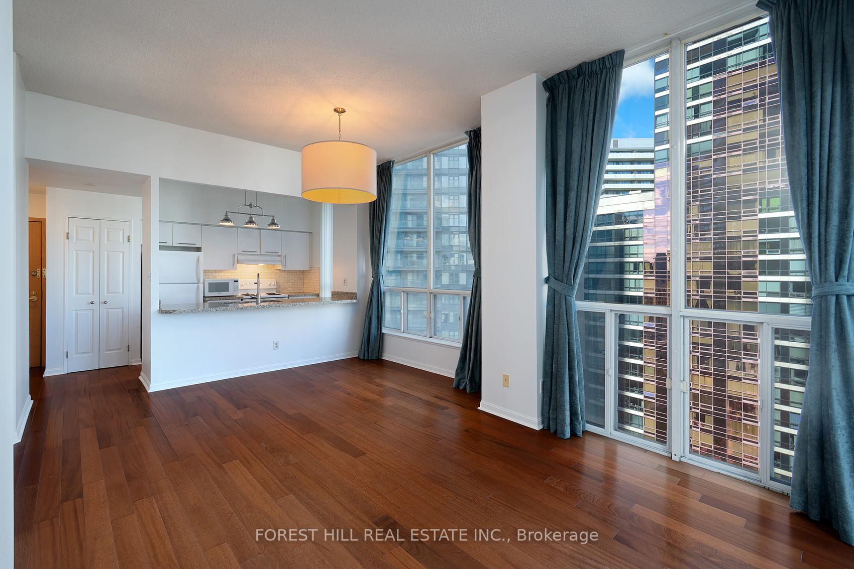 24 Wellesley Street W 2405