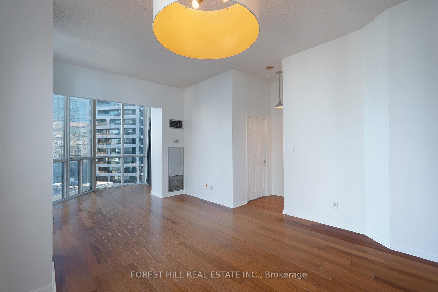 24 Wellesley Street W 2405