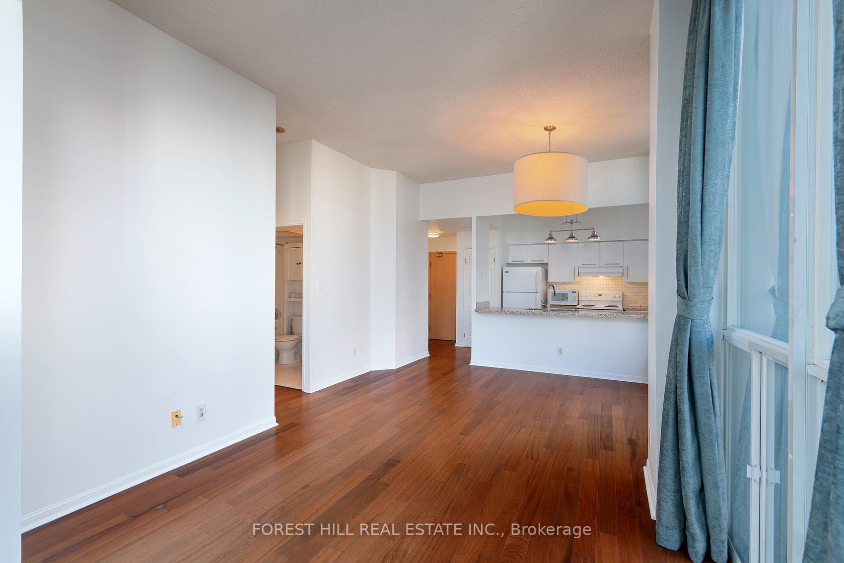 24 Wellesley Street W 2405