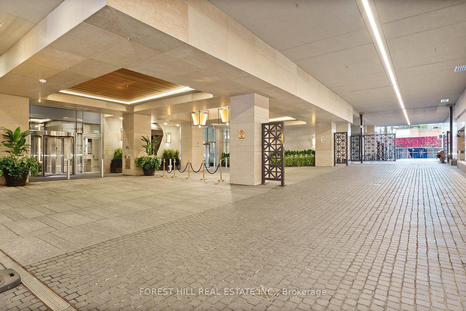 155 Yorkville Avenue 2917