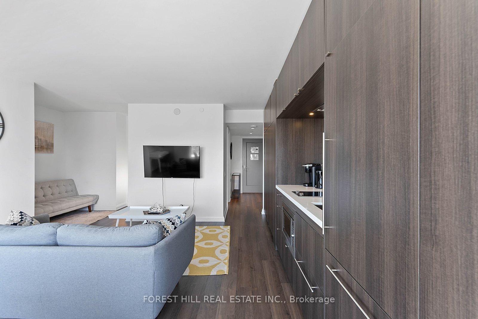 155 Yorkville Avenue 2917
