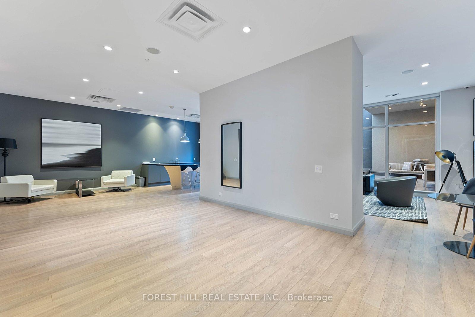 155 Yorkville Avenue 2917