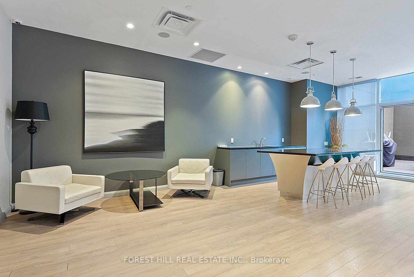 155 Yorkville Avenue 2917